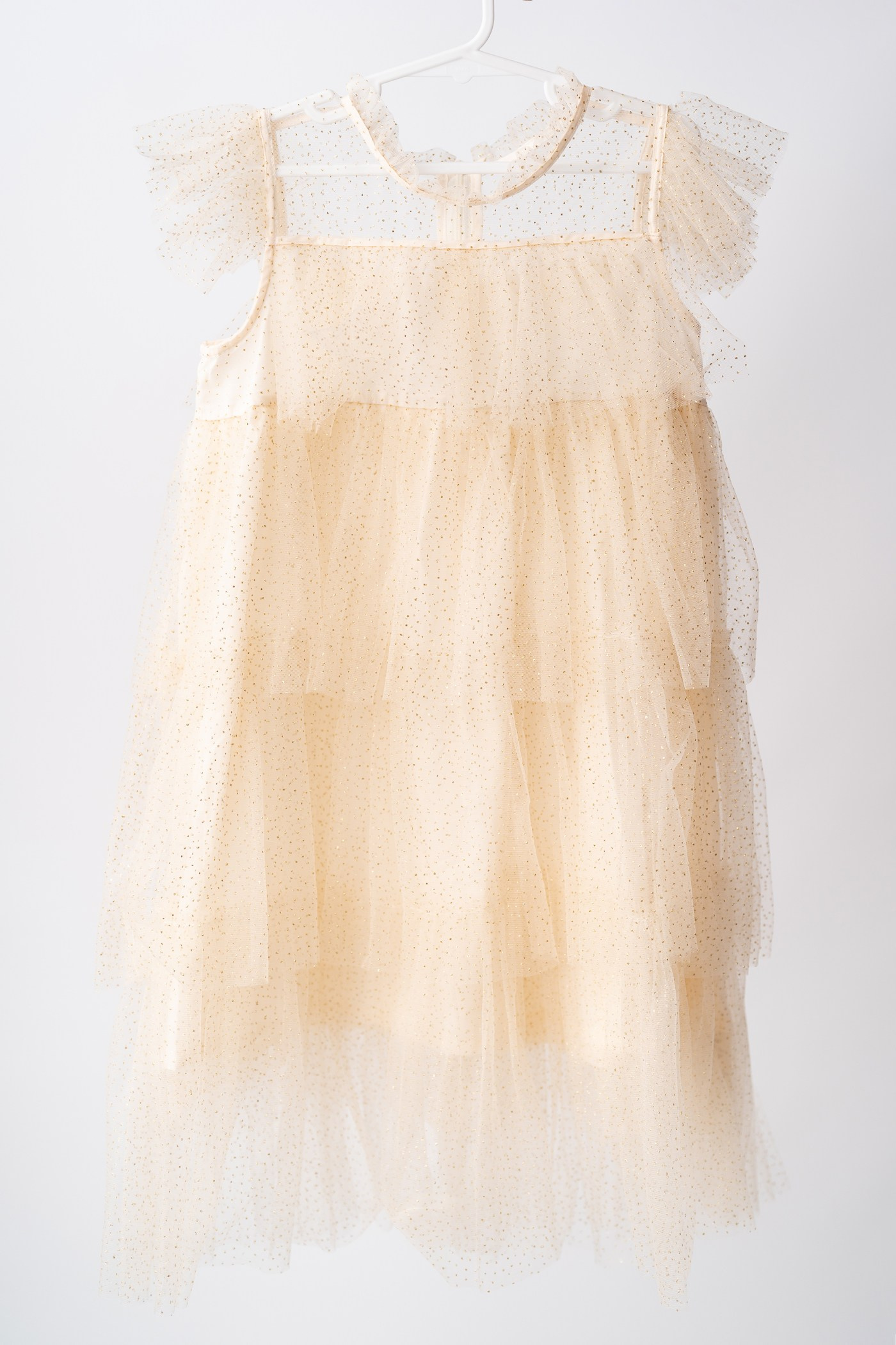 Cake smash outfits for girls. Newborn and family photographer. Hills District. Sydney