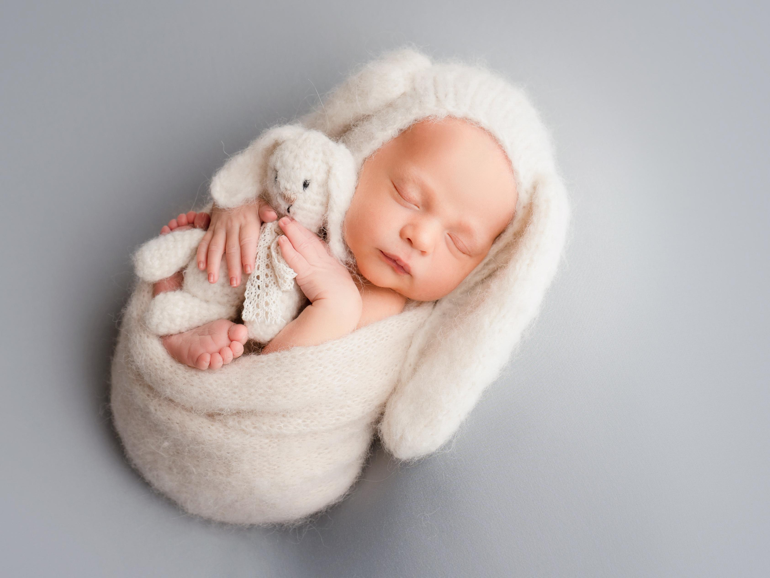 Esu Aleksandra naujagimių ir kudikių fotografė iš Vilniaus