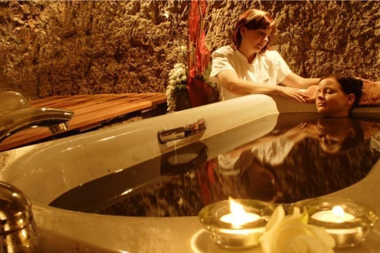 Explore Azerbaijan in Comfort & Style | Supreme Travel. Travel & Concierge Company in Russia and Azerbaijan