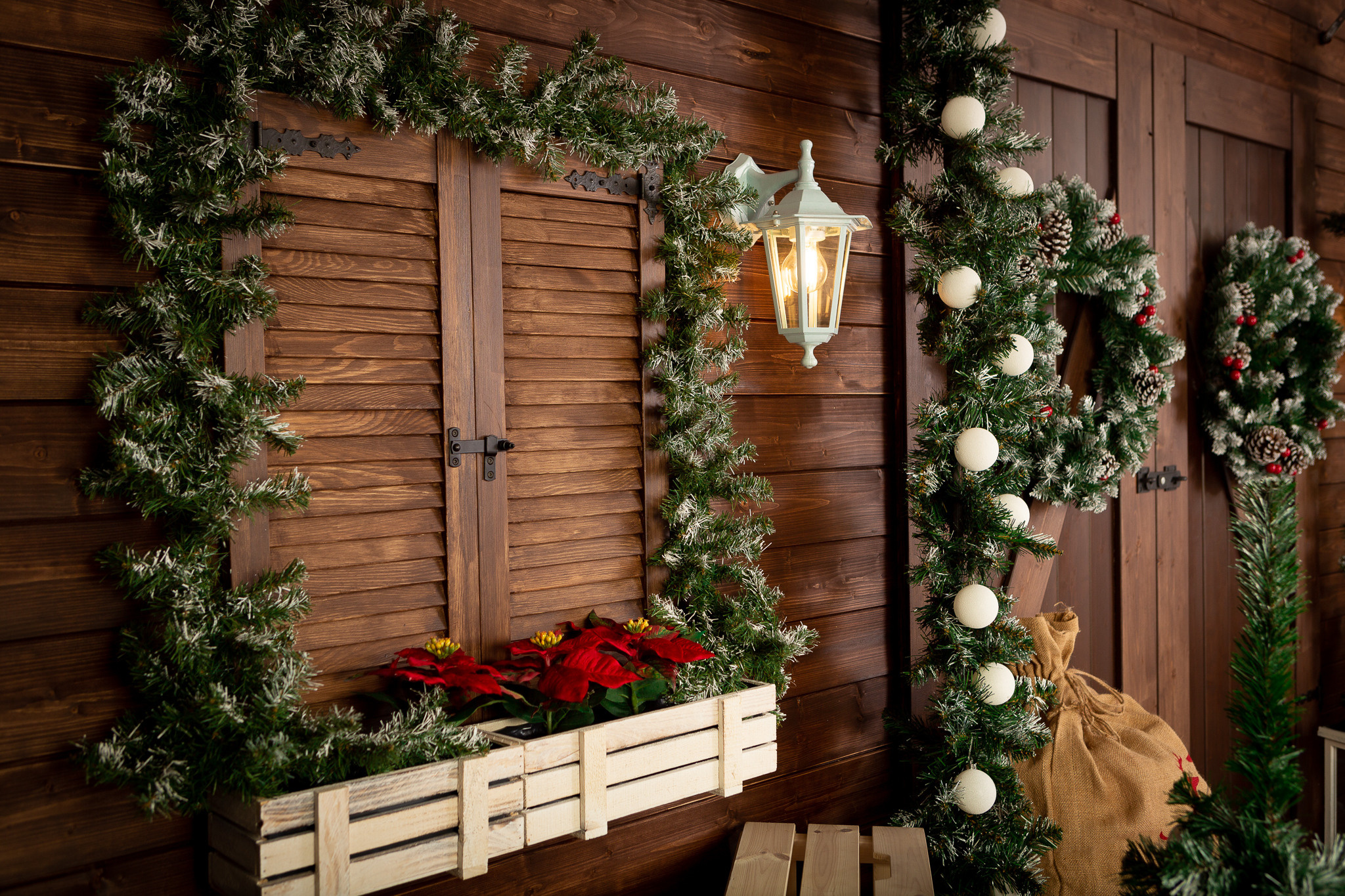 Ziemassvētku fotosesija Siguldā / Latvia Christmas offer. Wedding and event photographer based in London