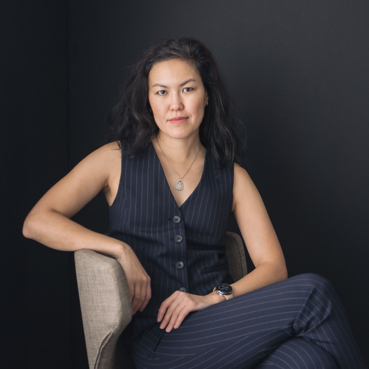 Photography Posing tips. Maria Elaeva Photography | Burnaby Portrait Photographer
