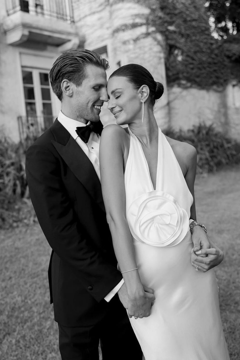 Luxury wedding couple editorial inspiration for the Lake Como Wedding Workshop in Italy