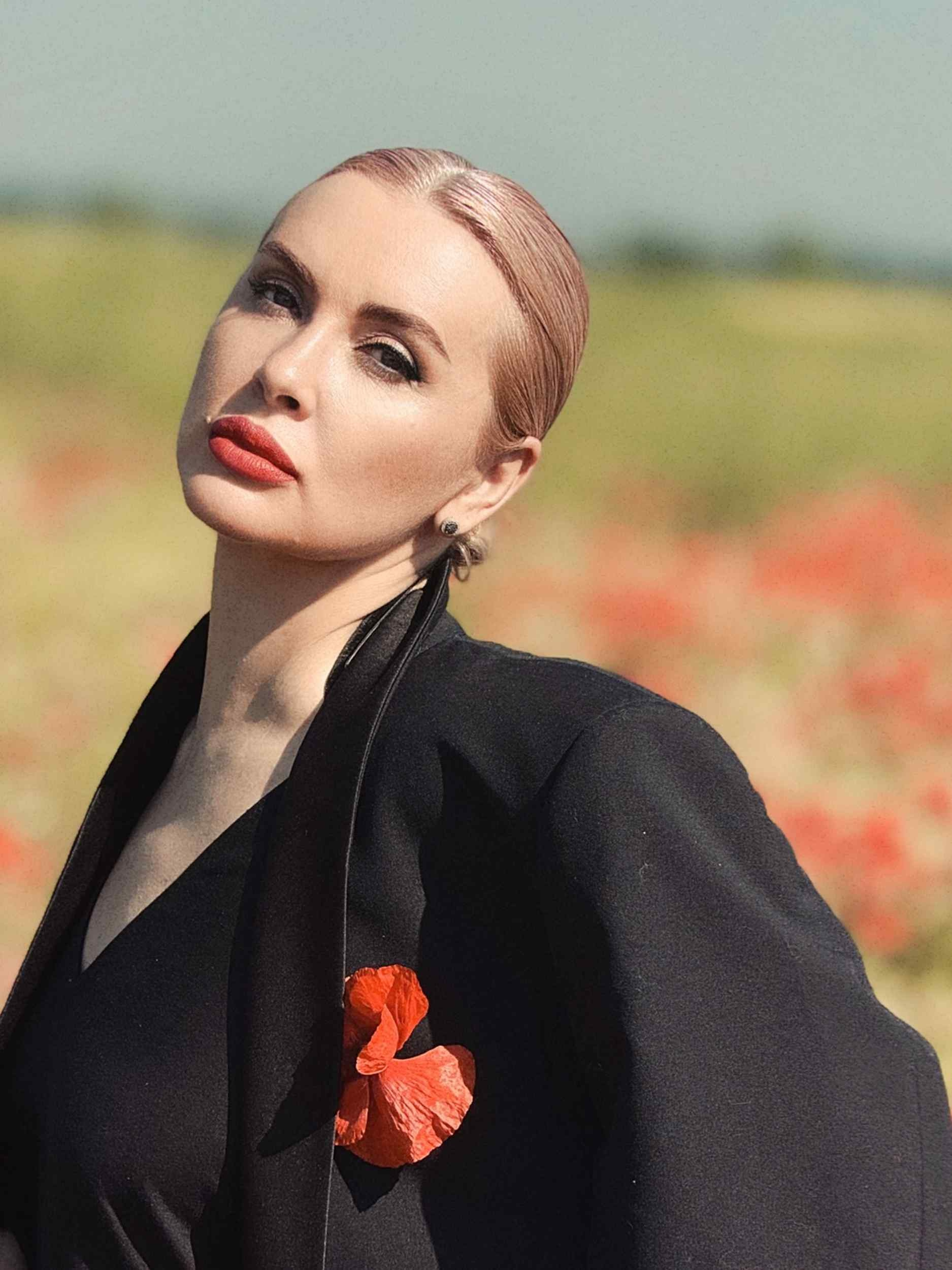 Фотосесия в маково поле край Пловдив. Фотограф в Пловдиве и Софии — портреты и бизнес-фотография