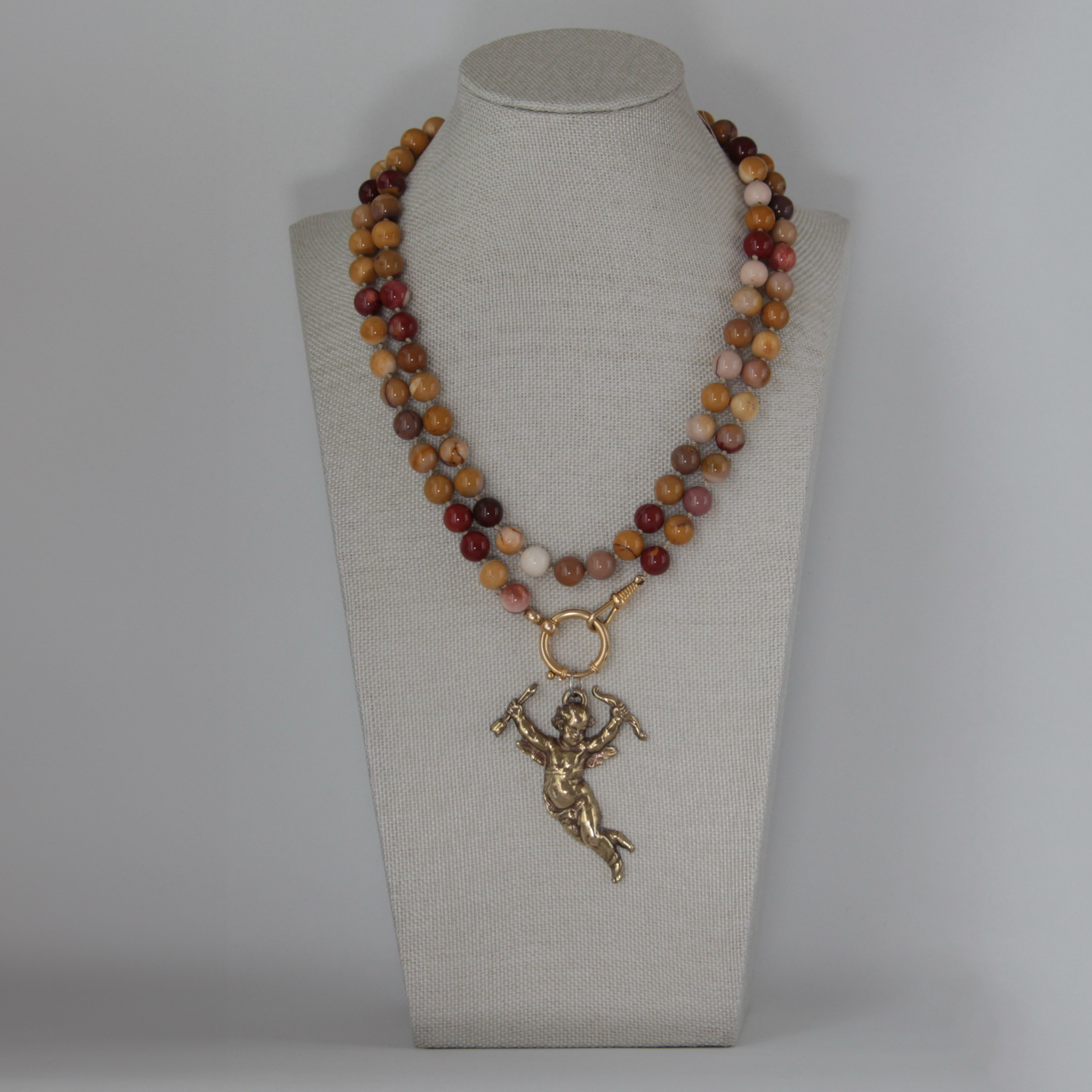 Modern Jewelry. Современнные и актикварные украшения в Барселоне, Москве и Санкт-Петербурге