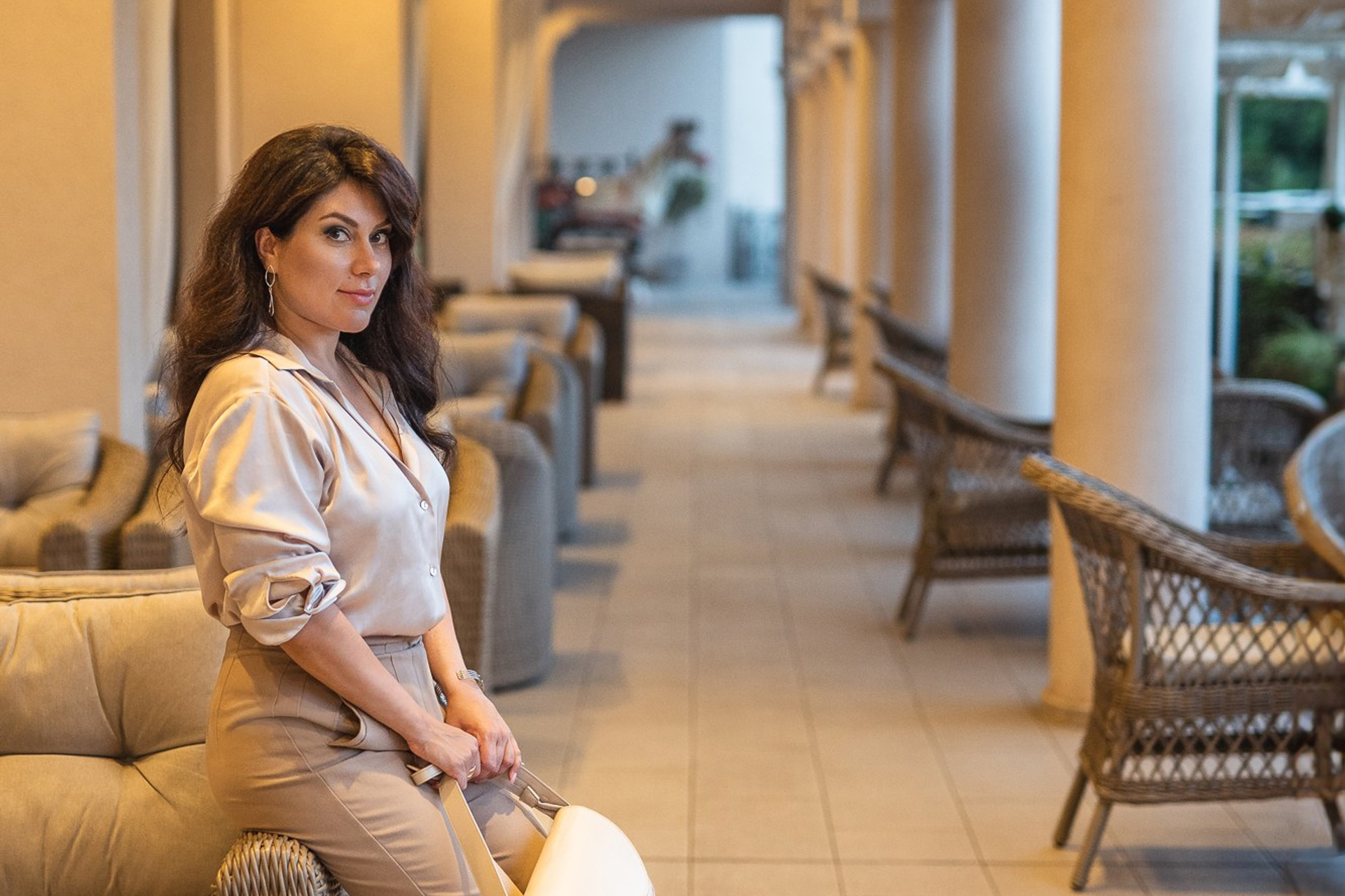 Владелица брачного агентства Елена