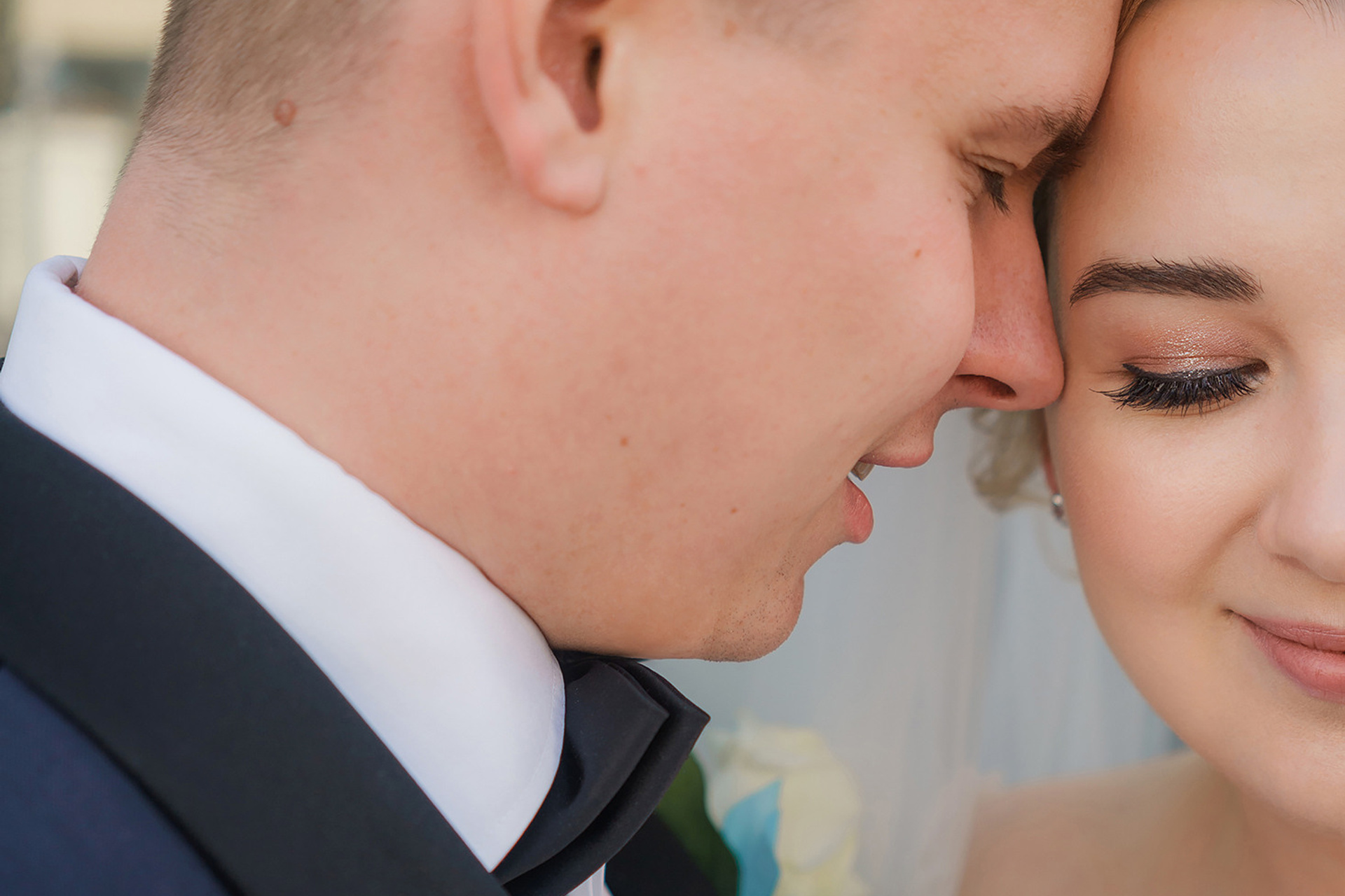 O&A, hääkuvaaja Helsinki, Johanneksen kirkko ja Radisson Blu Royal