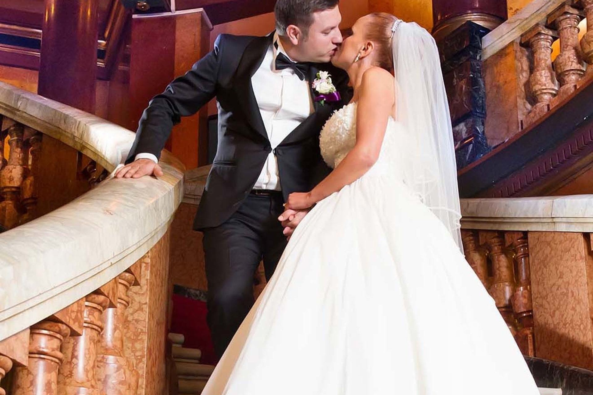 Wedding photographer Vernescu House Bucharest Romania Nikon D850 wedding reception