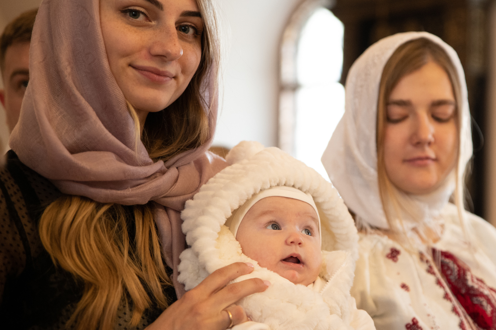 Крещение Мирона (Михайловский Златоверхий монастырь)