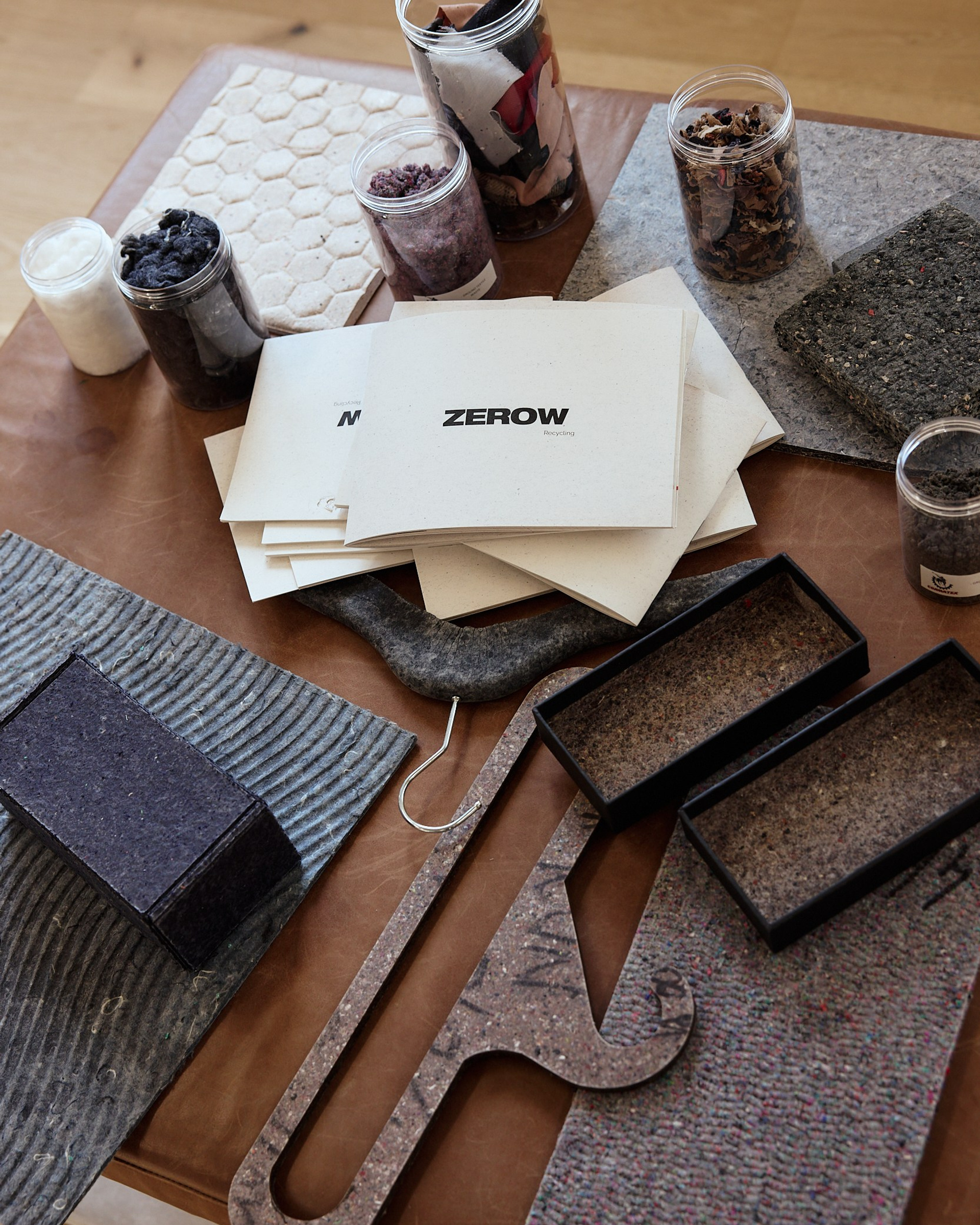 Zerow pop-up opening