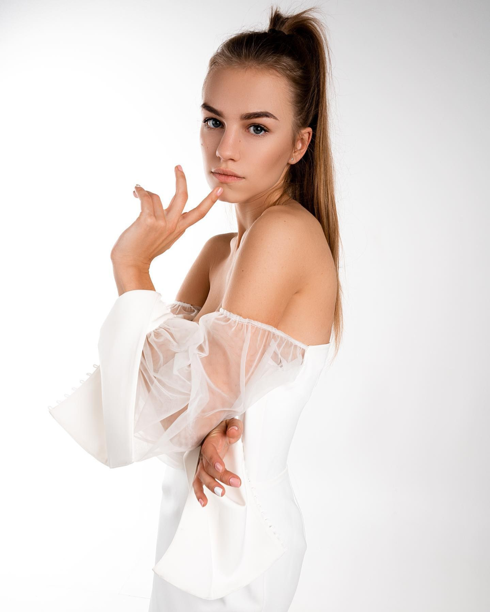 Inna; s dress brand