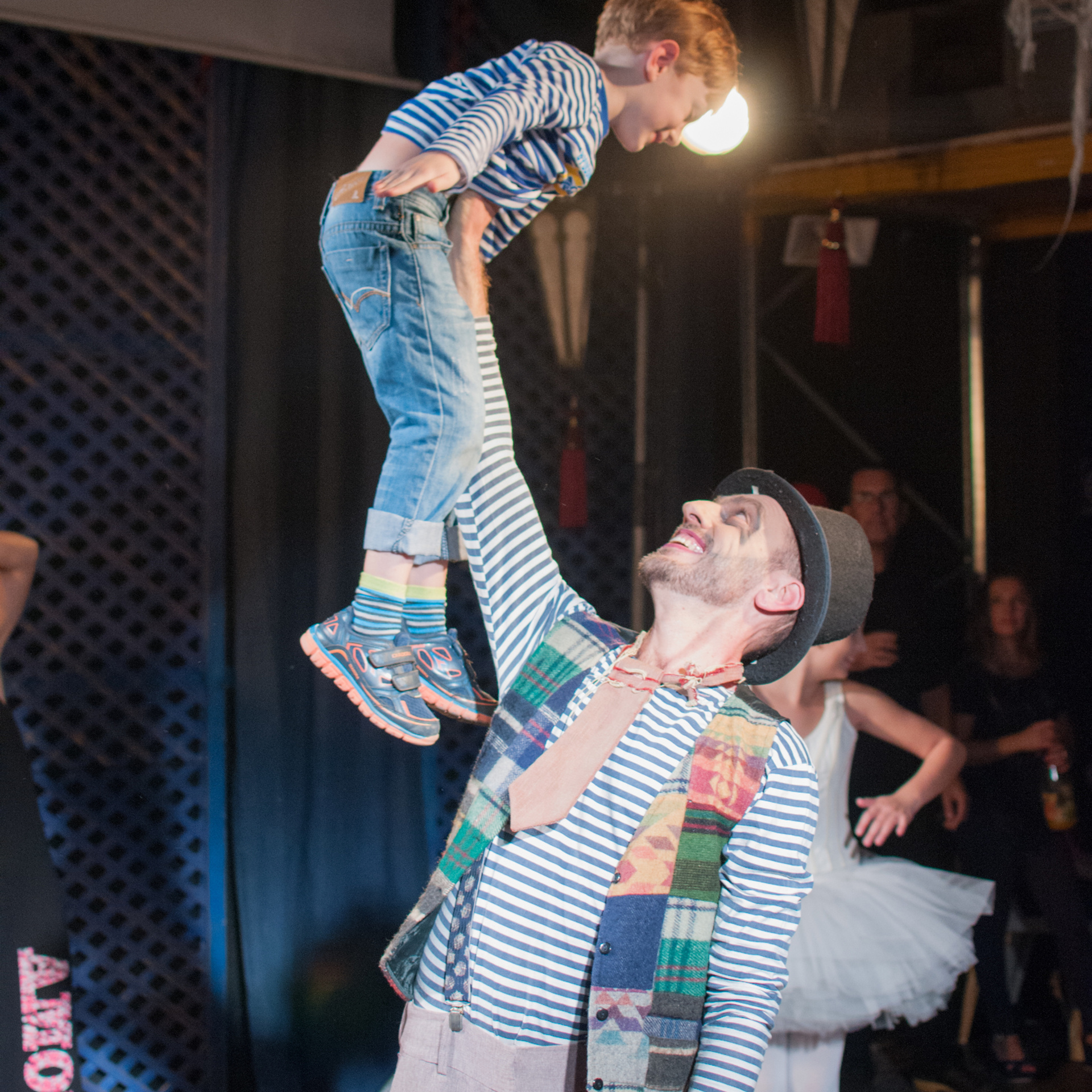 Backstage from the filming of the video clip of the Pavel Dementiev Theater. צלמת ירושלים תל אביב ישראל