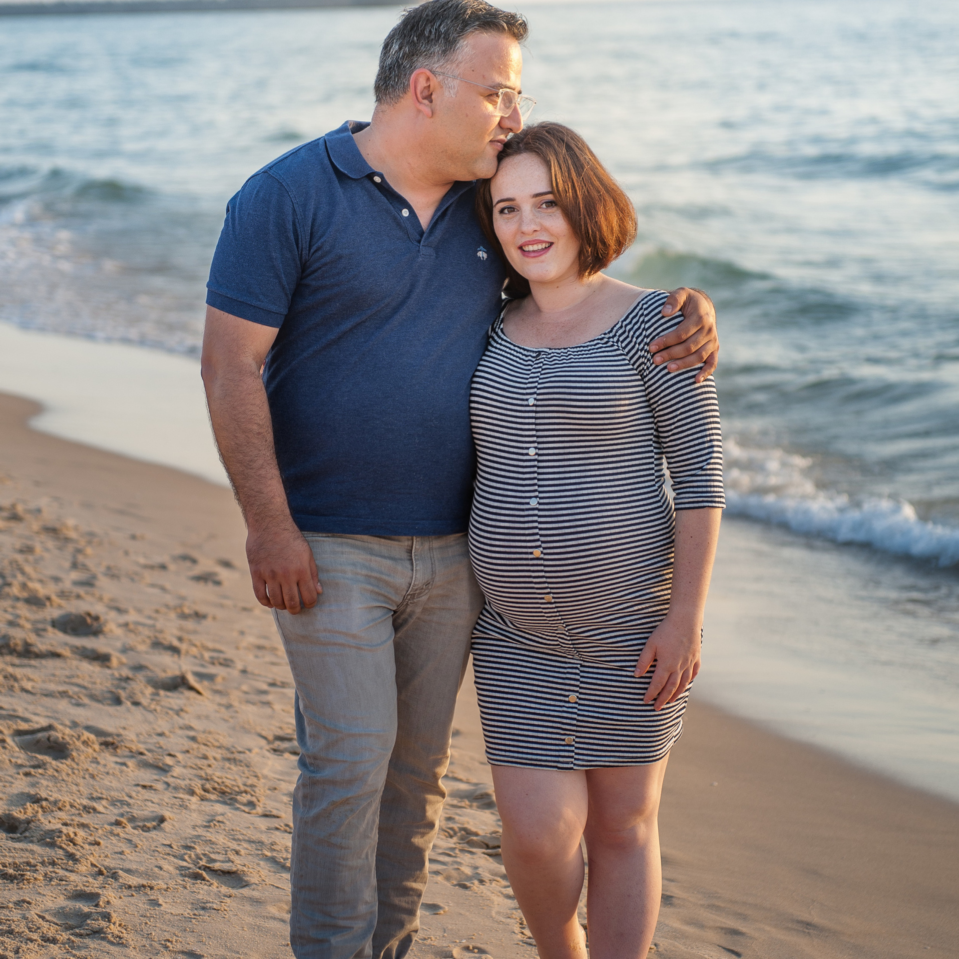 Outdoor maternity photoshoot. Photographer in Israel Luba Ternavskaya