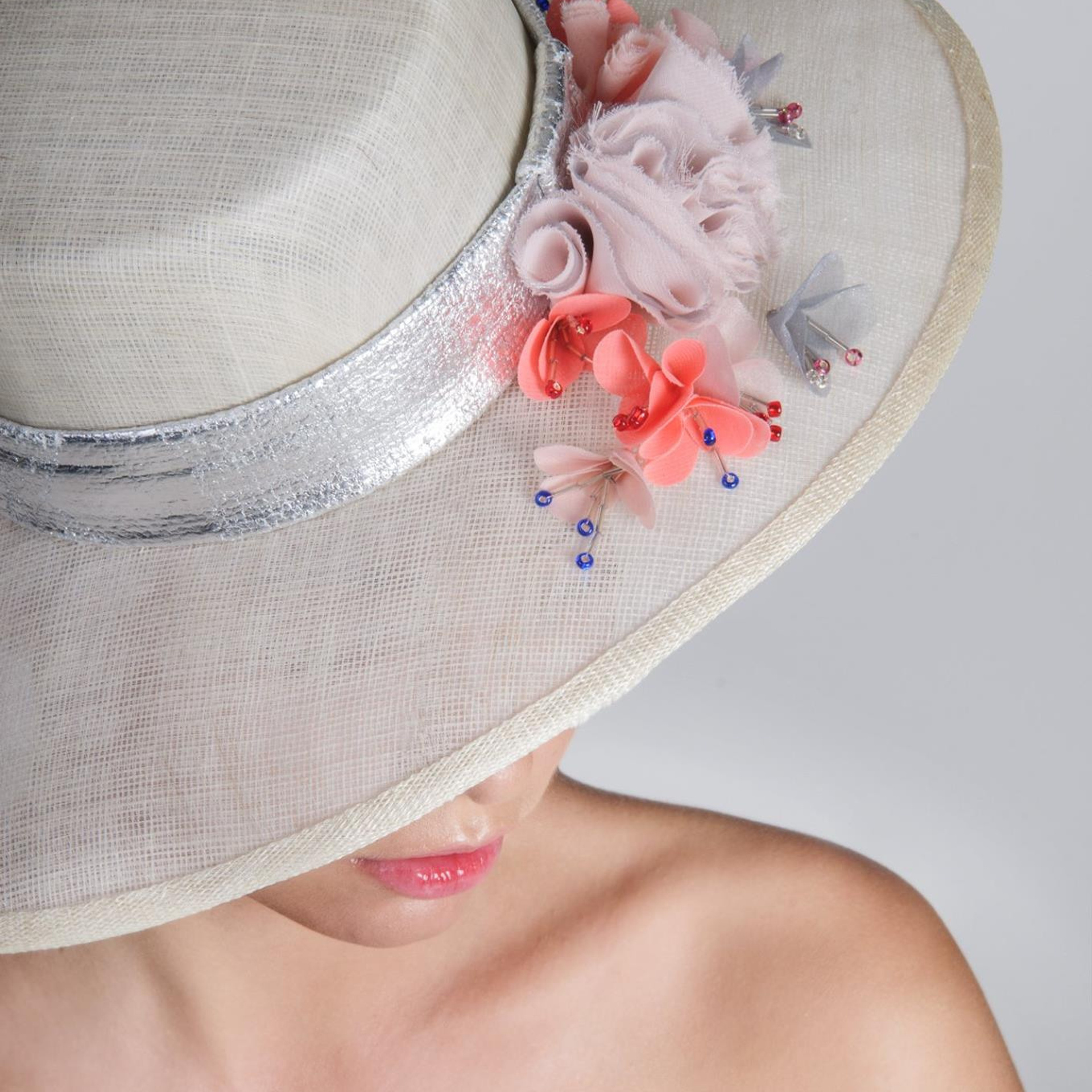 Съёмка каталога для Elena Shvab Millinery. Люба Тернавская. Фотограф Иерусалим. Фотограф Израиль