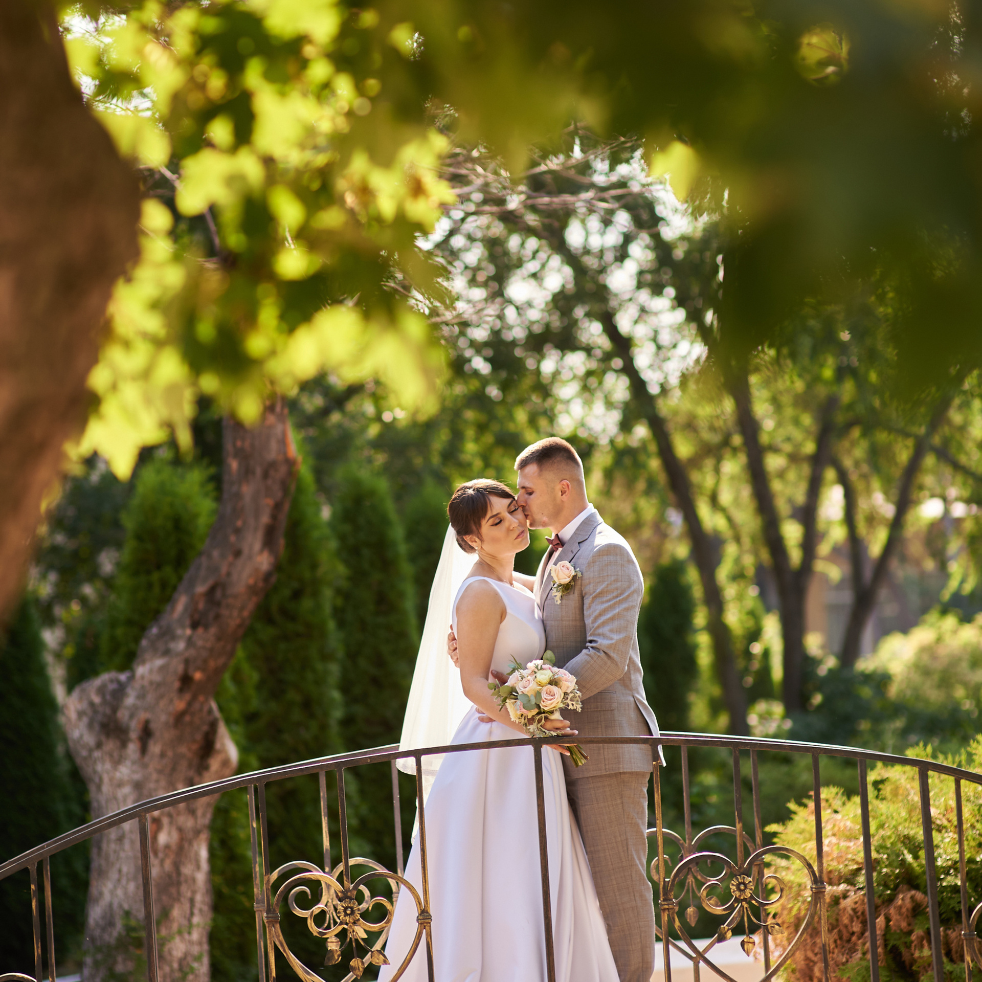 Feedback. Svadobný fotograf Viedeň, Bratislava, Európa | Elegantný, nadčasový, emotívny
