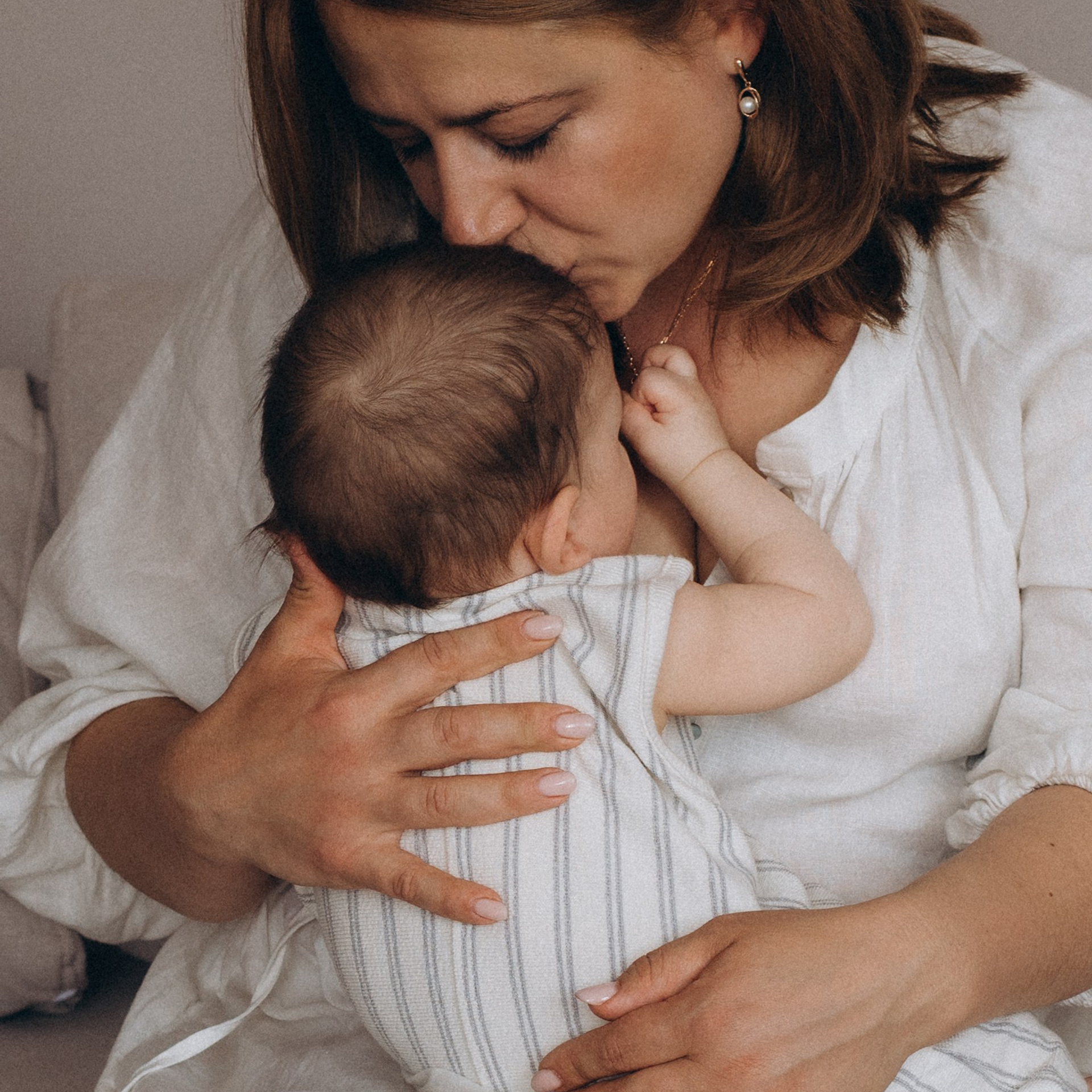 Фотосесія мами і дитини, зйомка новонароджених, сімейний фотограф Тернопіль, сімейна фотосесія Тернопіль, фотосесія немовлят
