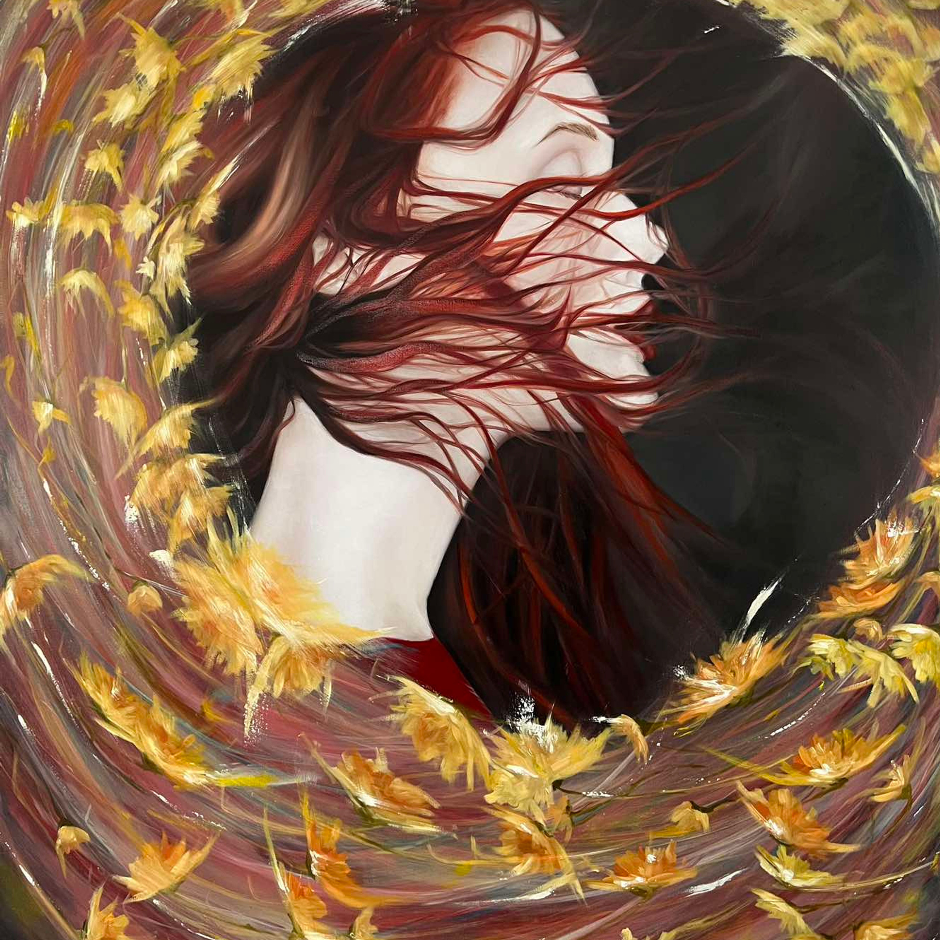 Осенние жёлтые листья кружатся вихрем по кругу