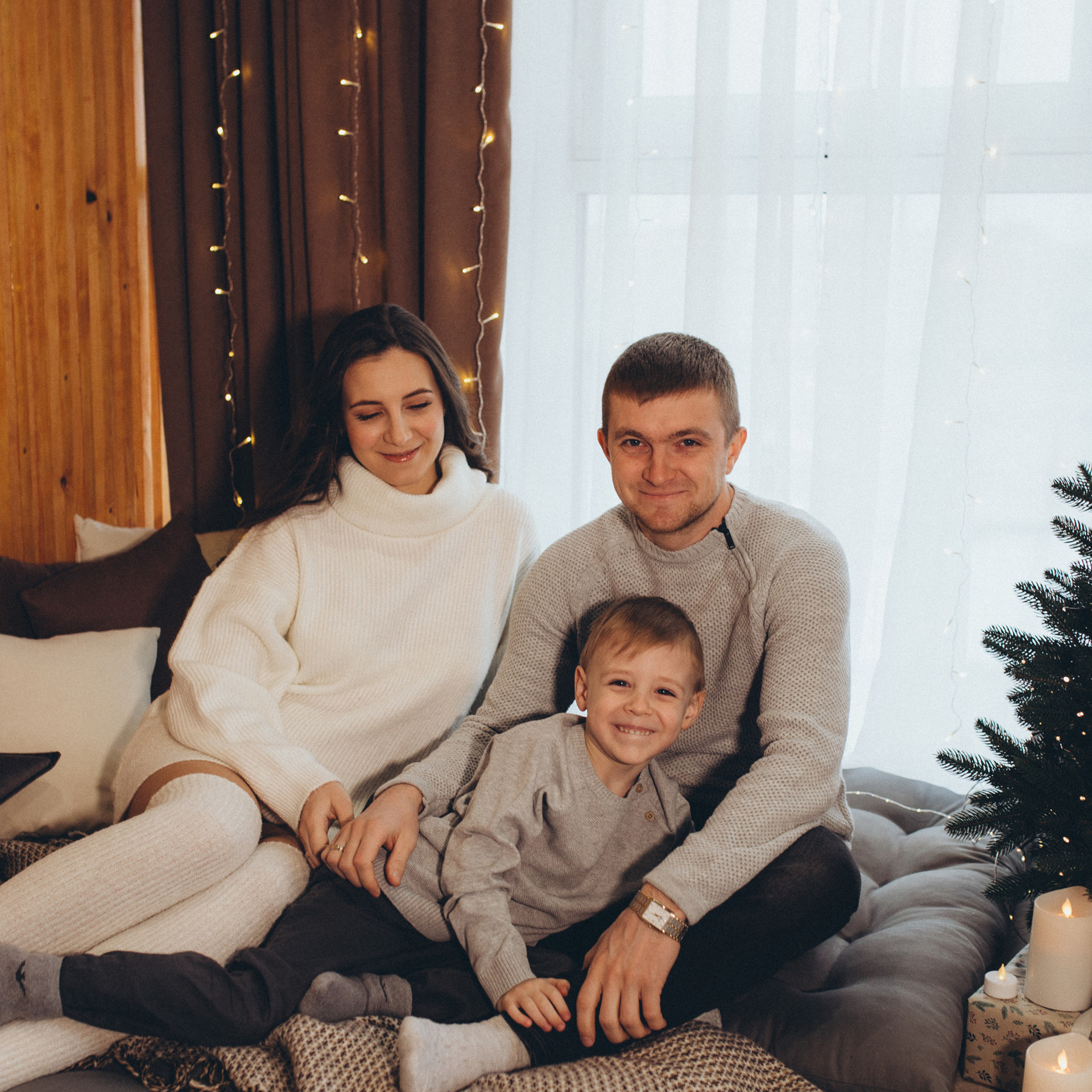 Reviews. Wedding and family photographer in Calgary