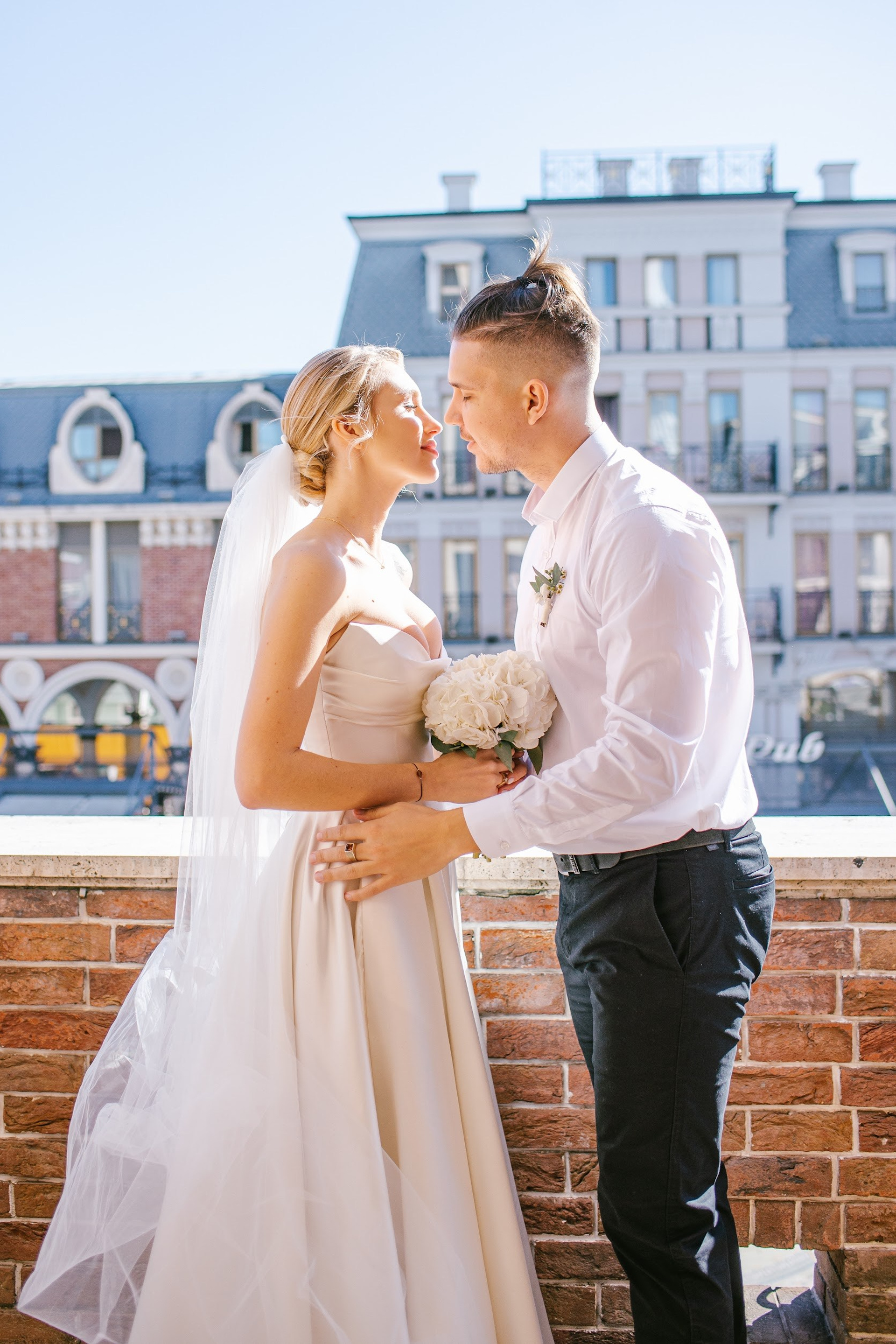 Wedding in Batumi for foreigners — Papers in 9 hours, Ceremony and Photographer. Арт Ивент Студио — Самое рейтинговое свадебное агентство в Грузии