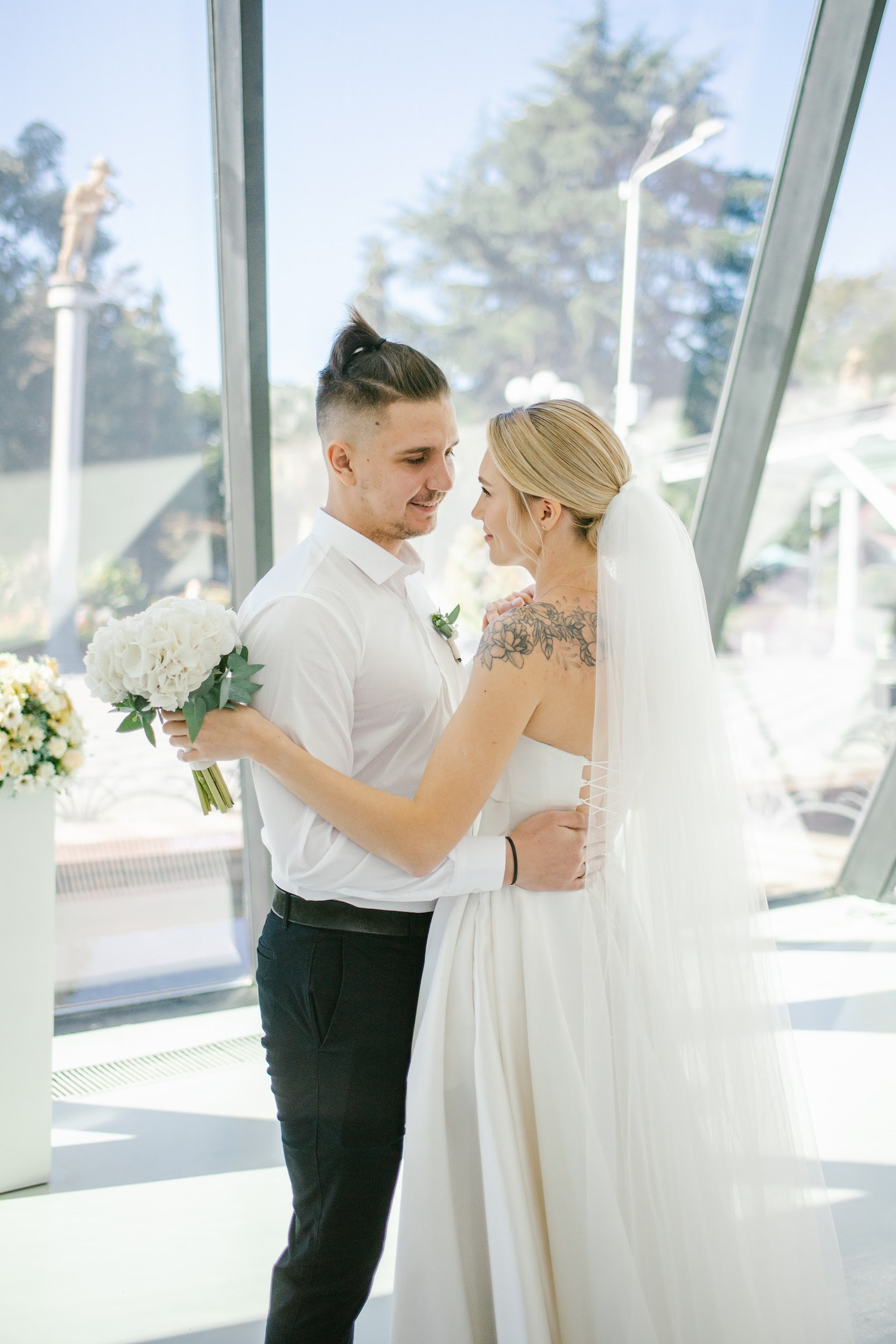 Wedding in Batumi for foreigners — Papers in 9 hours, Ceremony and Photographer. Арт Ивент Студио — Самое рейтинговое свадебное агентство в Грузии