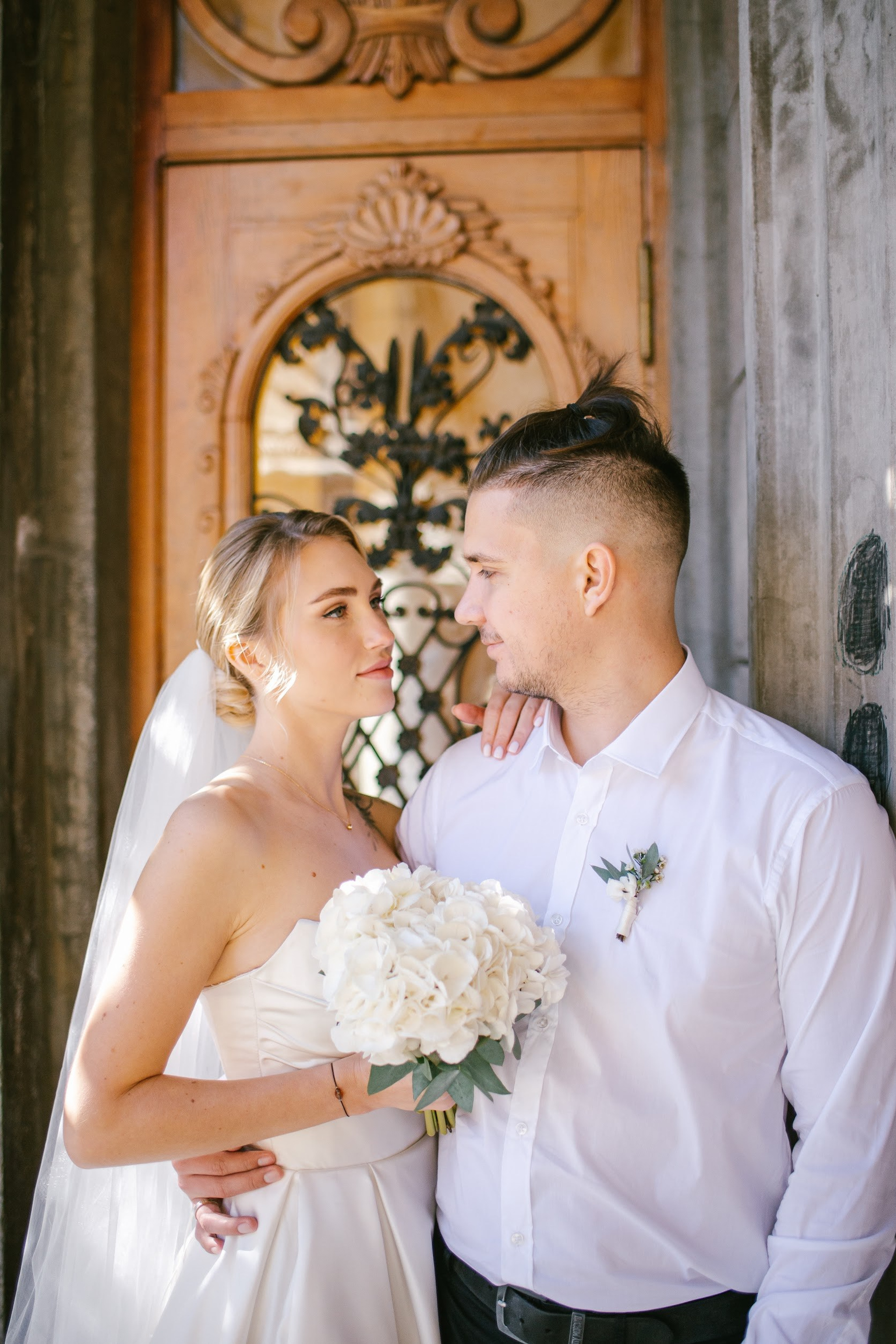 Wedding in Batumi for foreigners — Papers in 9 hours, Ceremony and Photographer. Арт Ивент Студио — Самое рейтинговое свадебное агентство в Грузии