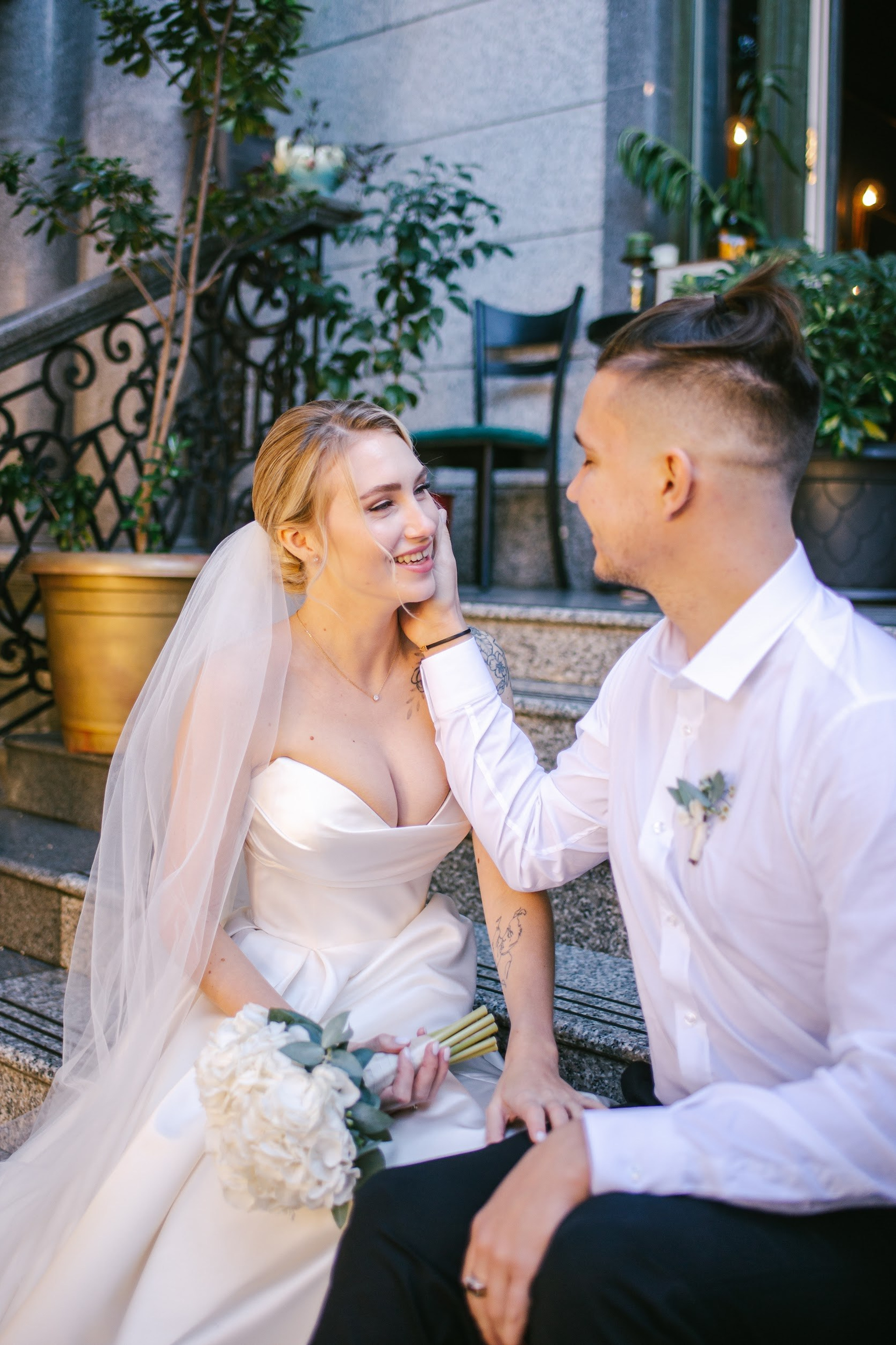 Wedding in Batumi for foreigners — Papers in 9 hours, Ceremony and Photographer. Арт Ивент Студио — Самое рейтинговое свадебное агентство в Грузии