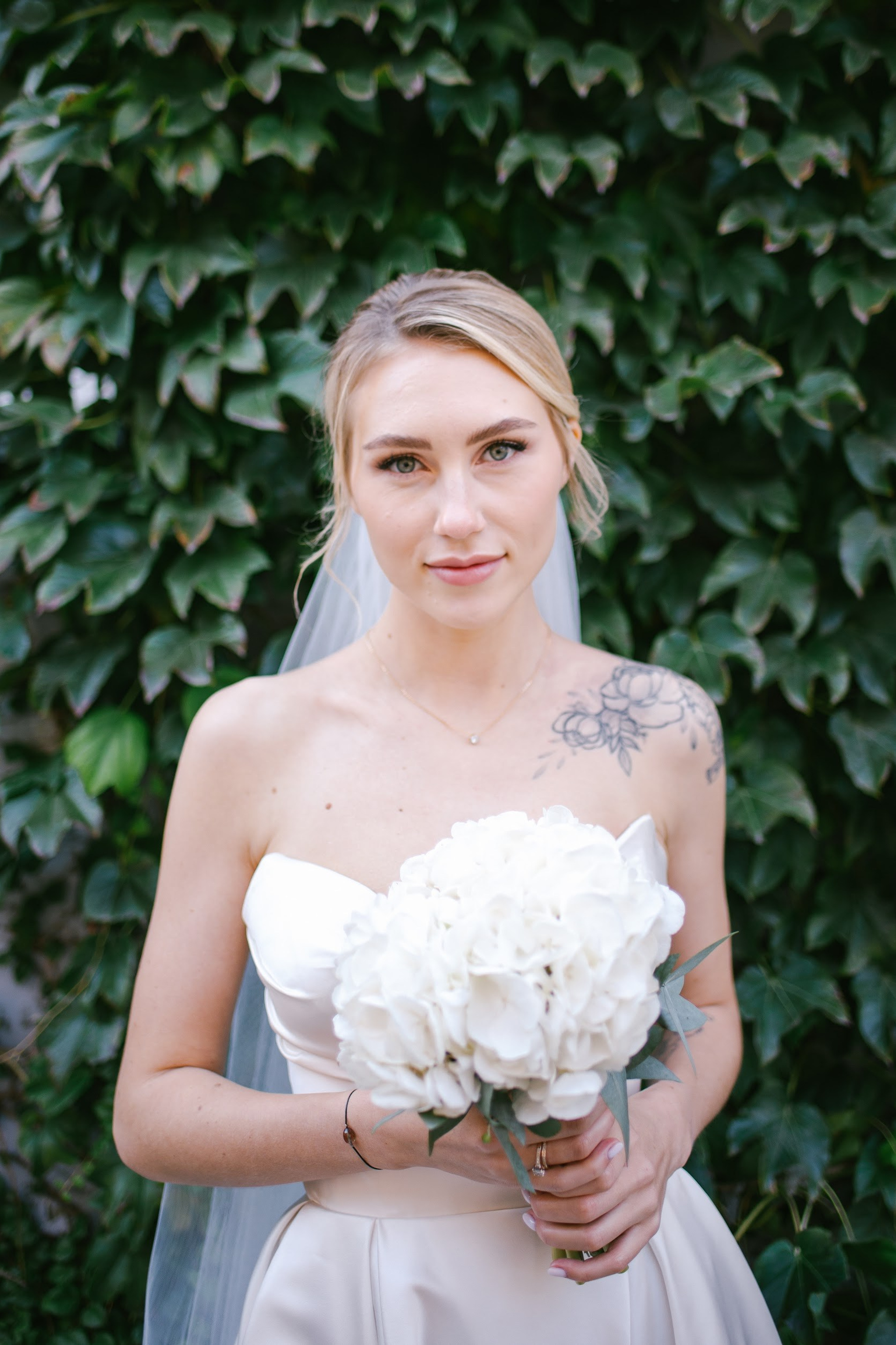 Wedding in Batumi for foreigners — Papers in 9 hours, Ceremony and Photographer. Арт Ивент Студио — Самое рейтинговое свадебное агентство в Грузии