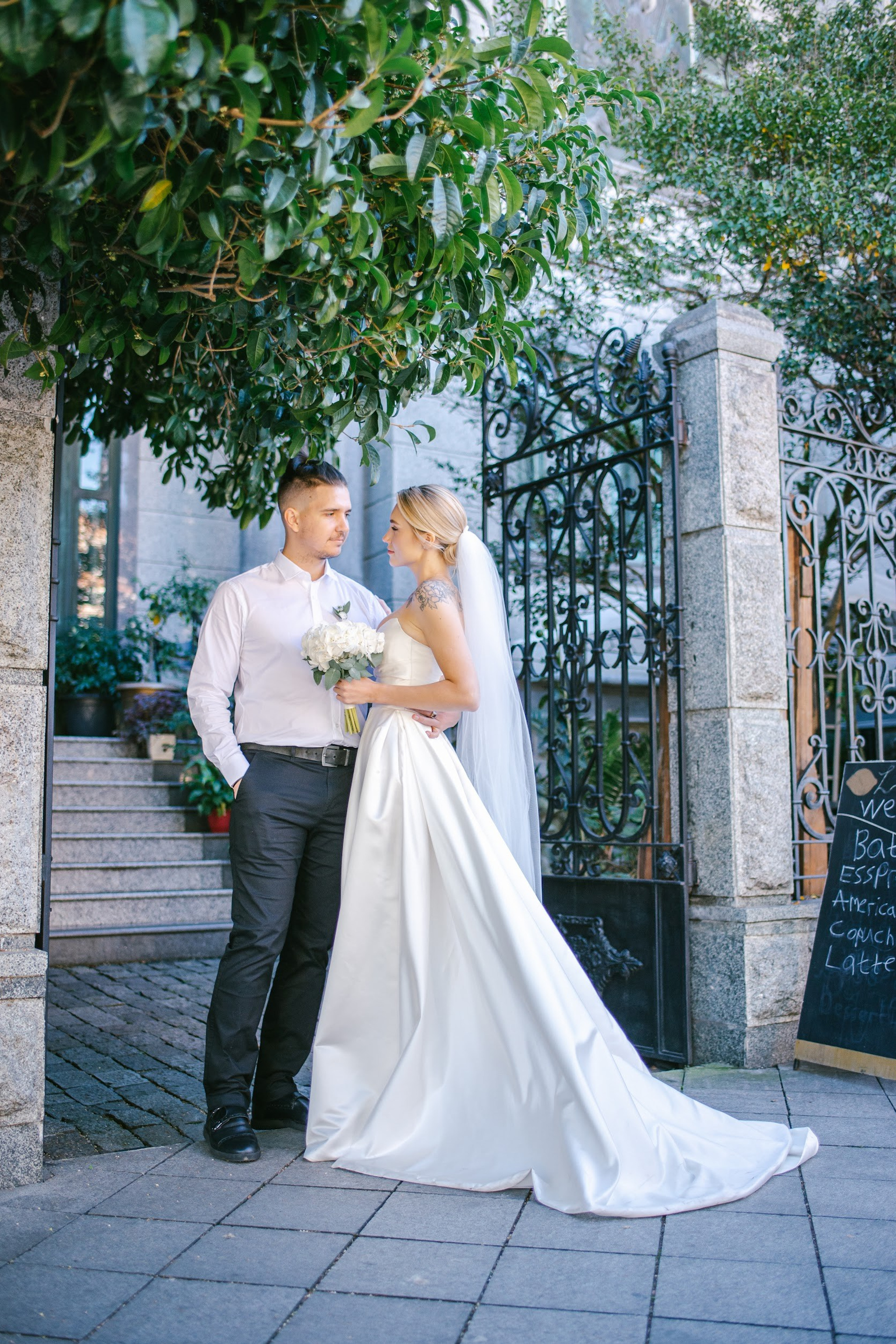 Wedding in Batumi for foreigners — Papers in 9 hours, Ceremony and Photographer. Арт Ивент Студио — Самое рейтинговое свадебное агентство в Грузии