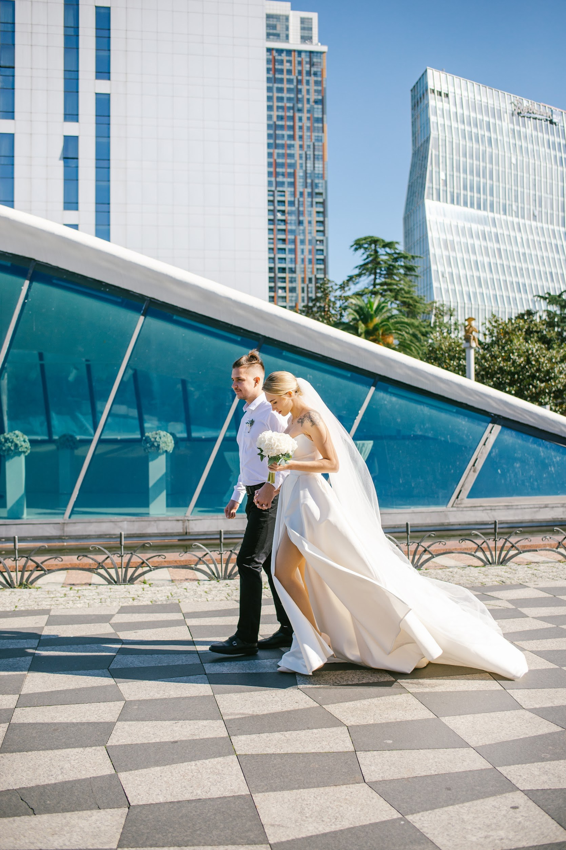 Wedding in Batumi for foreigners — Papers in 9 hours, Ceremony and Photographer. Арт Ивент Студио — Самое рейтинговое свадебное агентство в Грузии