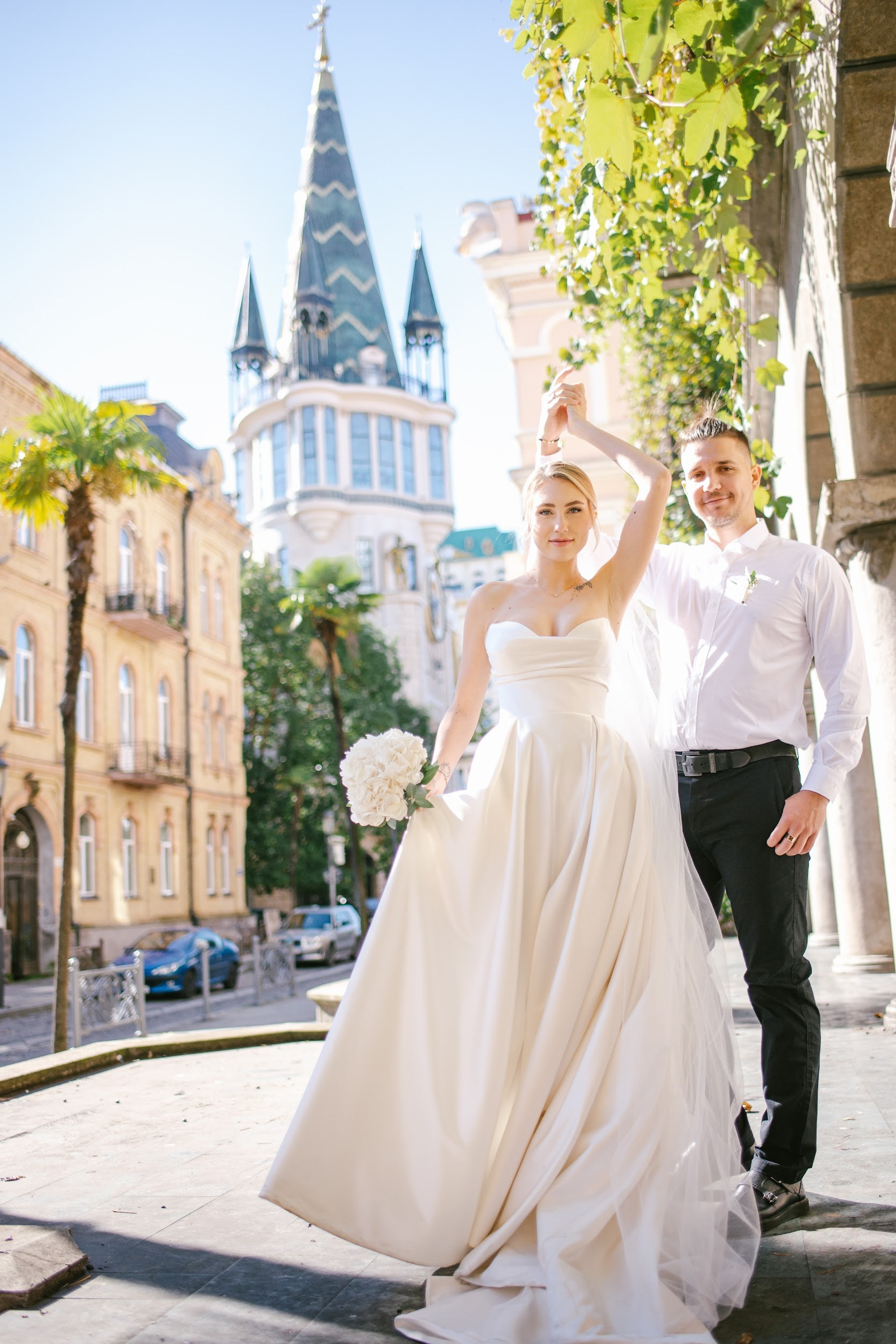 Wedding in Batumi for foreigners — Papers in 9 hours, Ceremony and Photographer. Арт Ивент Студио — Самое рейтинговое свадебное агентство в Грузии