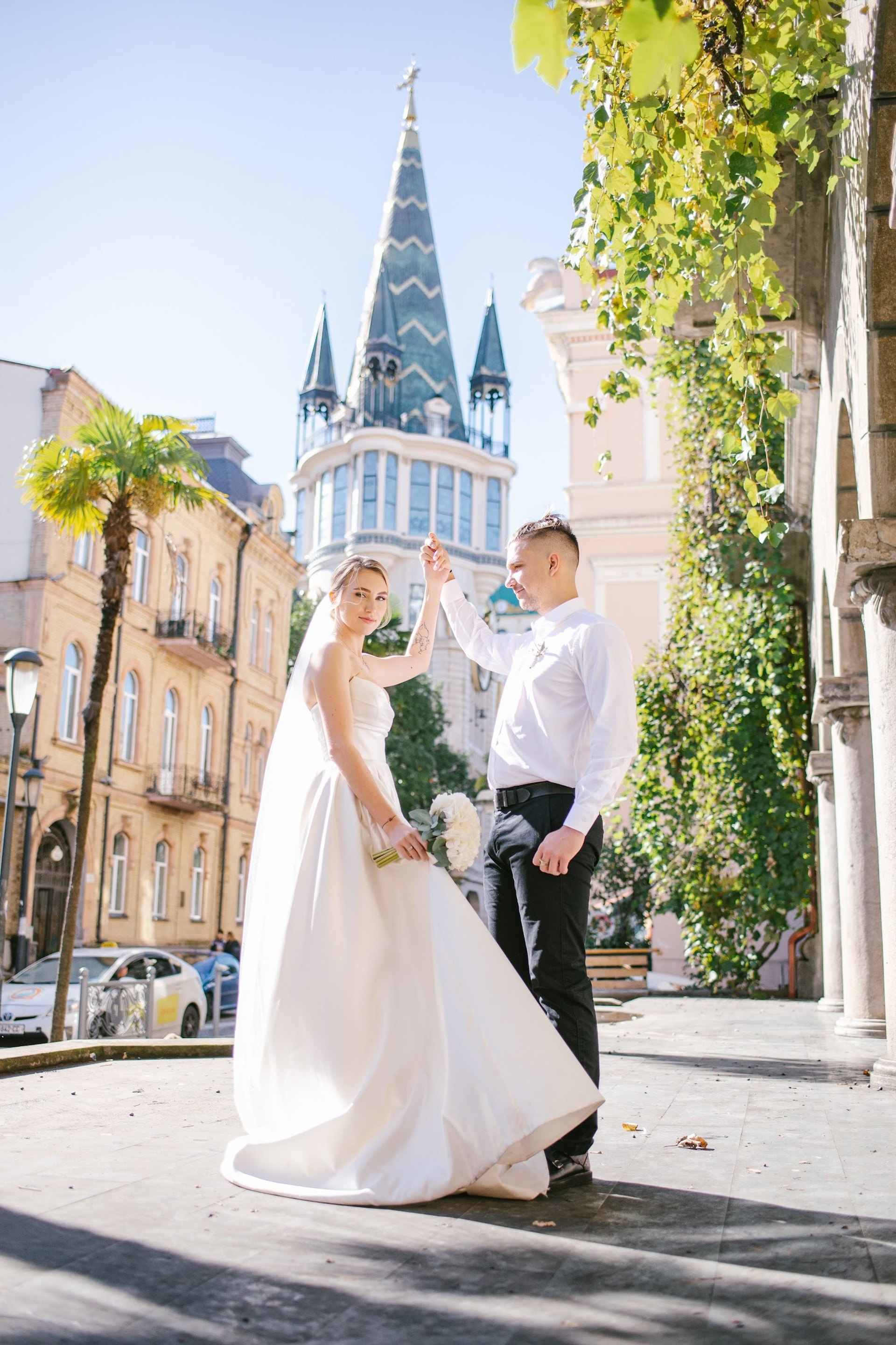 Wedding in Batumi for foreigners — Papers in 9 hours, Ceremony and Photographer. Арт Ивент Студио — Самое рейтинговое свадебное агентство в Грузии