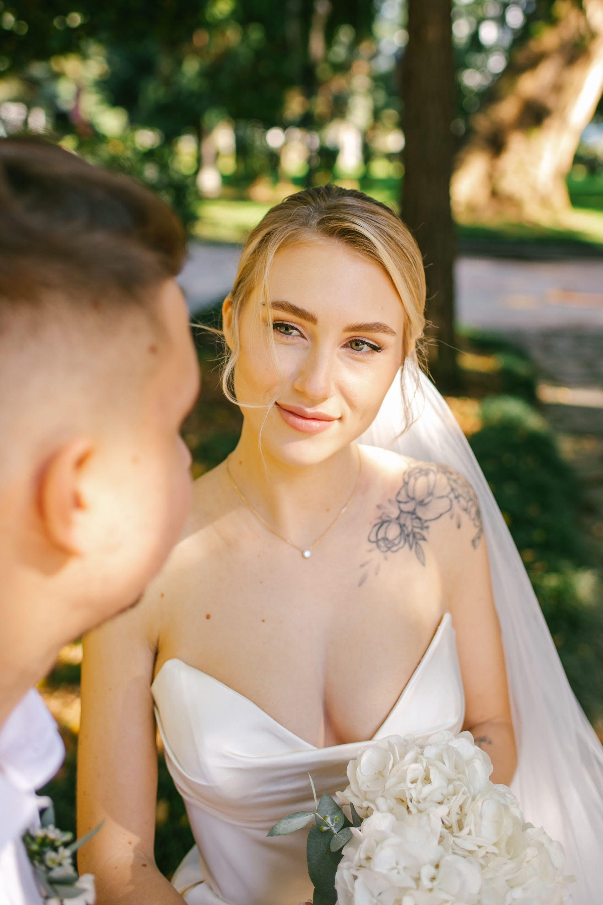 Wedding in Batumi for foreigners — Papers in 9 hours, Ceremony and Photographer. Арт Ивент Студио — Самое рейтинговое свадебное агентство в Грузии