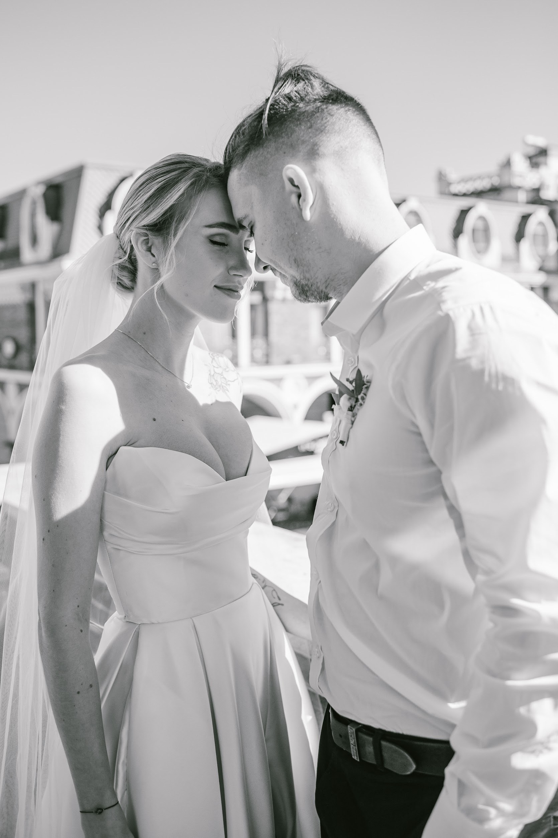 Wedding in Batumi for foreigners — Papers in 9 hours, Ceremony and Photographer. Арт Ивент Студио — Самое рейтинговое свадебное агентство в Грузии