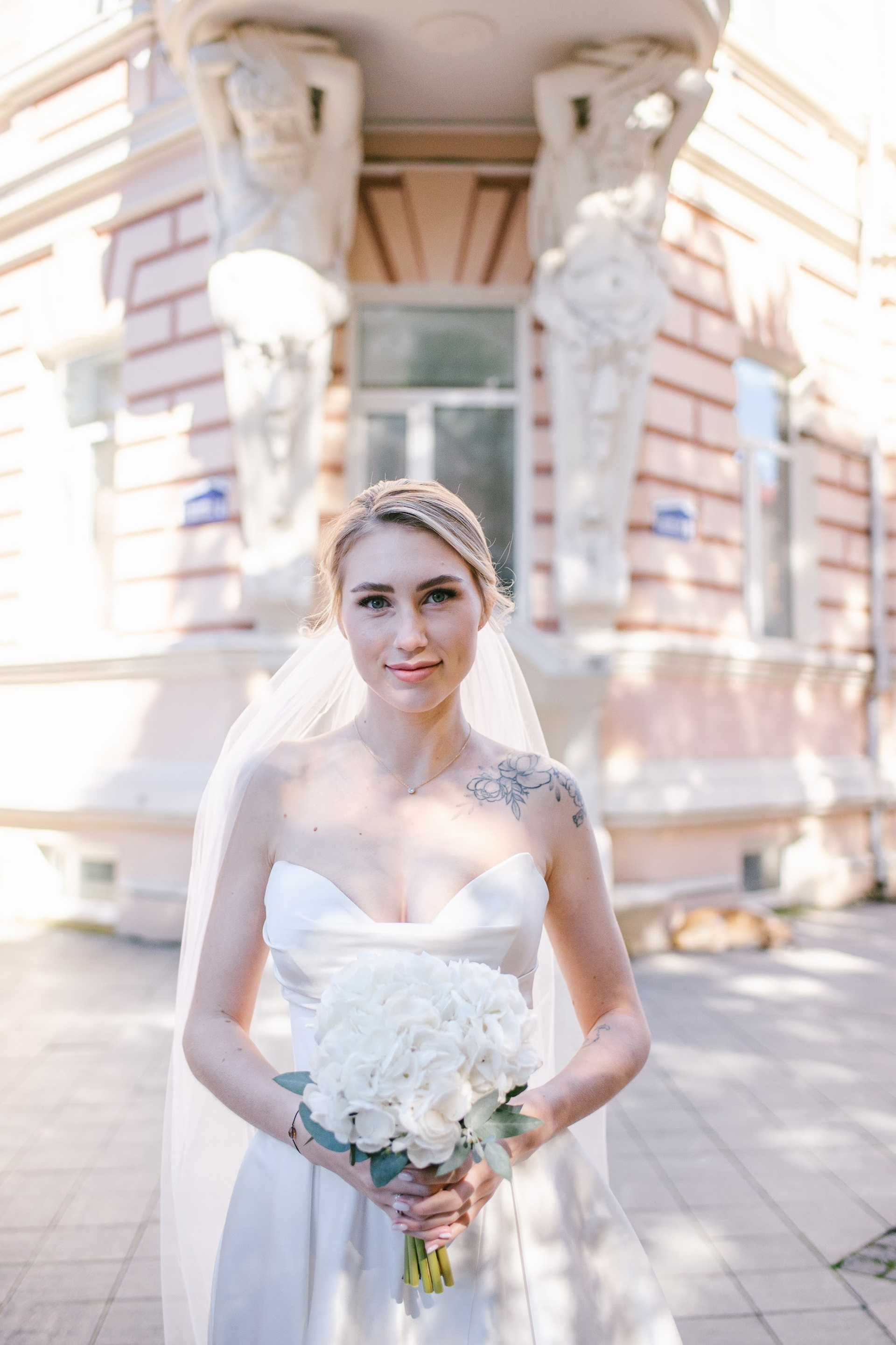 Wedding in Batumi for foreigners — Papers in 9 hours, Ceremony and Photographer. Арт Ивент Студио — Самое рейтинговое свадебное агентство в Грузии