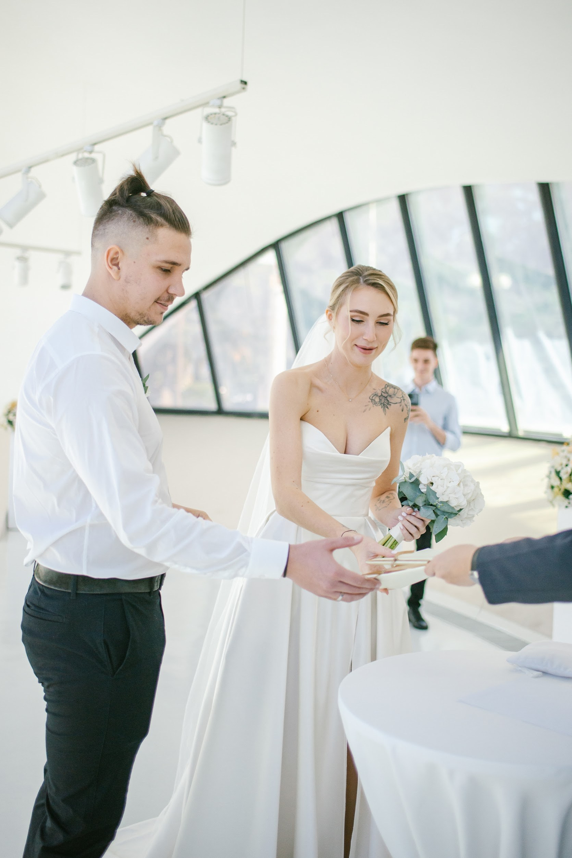 Wedding in Batumi for foreigners — Papers in 9 hours, Ceremony and Photographer. Арт Ивент Студио — Самое рейтинговое свадебное агентство в Грузии