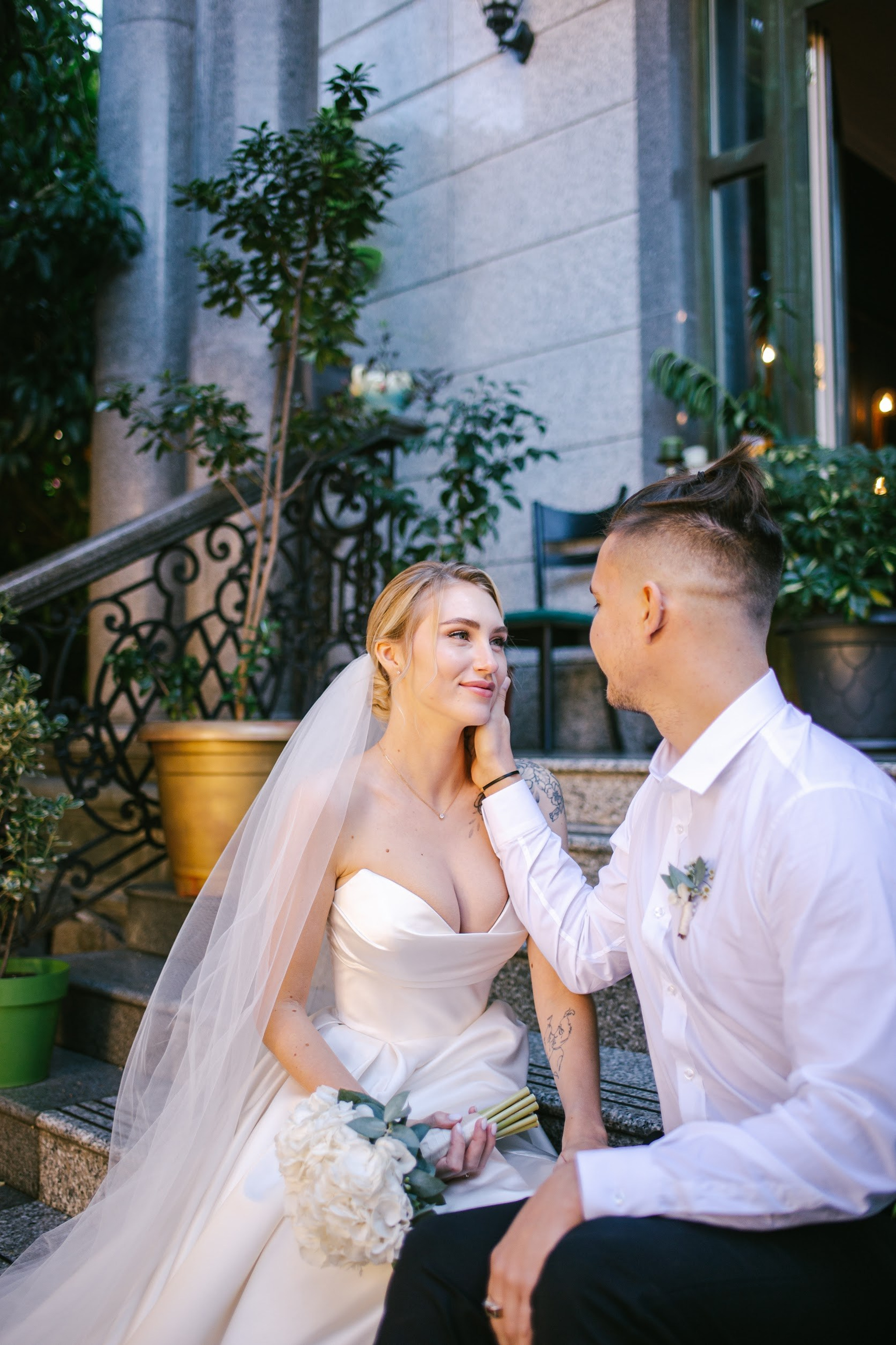 Wedding in Batumi for foreigners — Papers in 9 hours, Ceremony and Photographer. Арт Ивент Студио — Самое рейтинговое свадебное агентство в Грузии