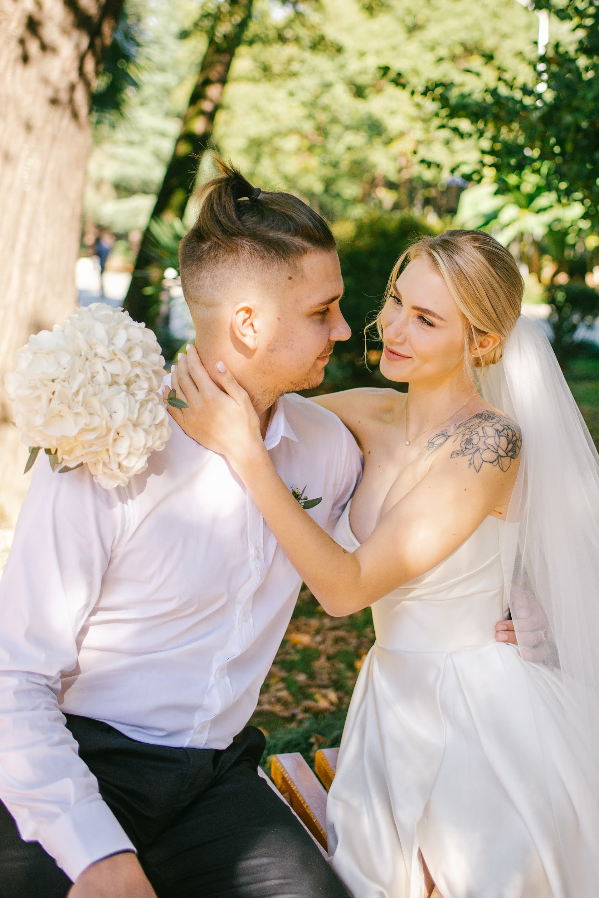 Wedding in Batumi for foreigners — Papers in 9 hours, Ceremony and Photographer. Арт Ивент Студио — Самое рейтинговое свадебное агентство в Грузии