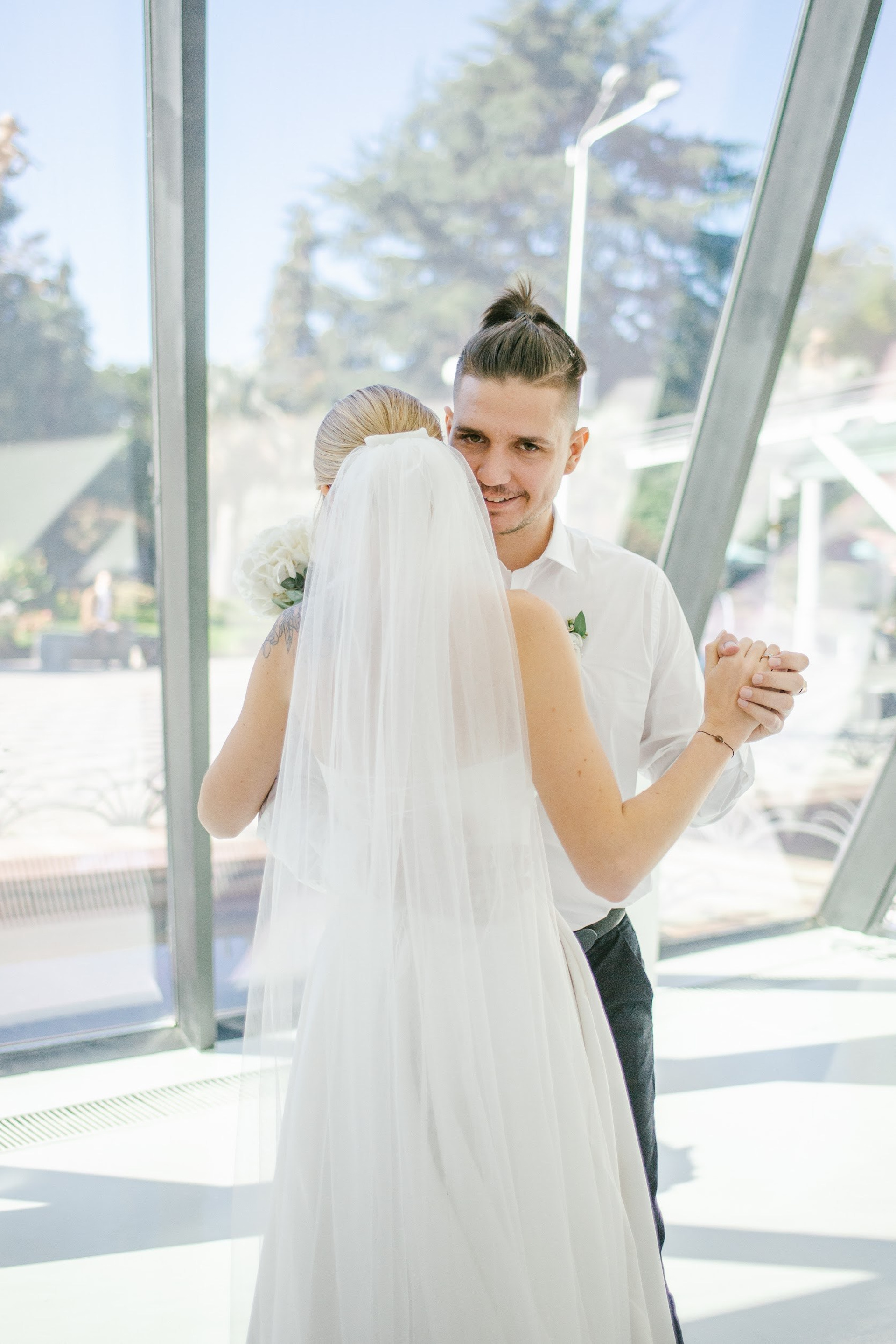 Wedding in Batumi for foreigners — Papers in 9 hours, Ceremony and Photographer. Арт Ивент Студио — Самое рейтинговое свадебное агентство в Грузии