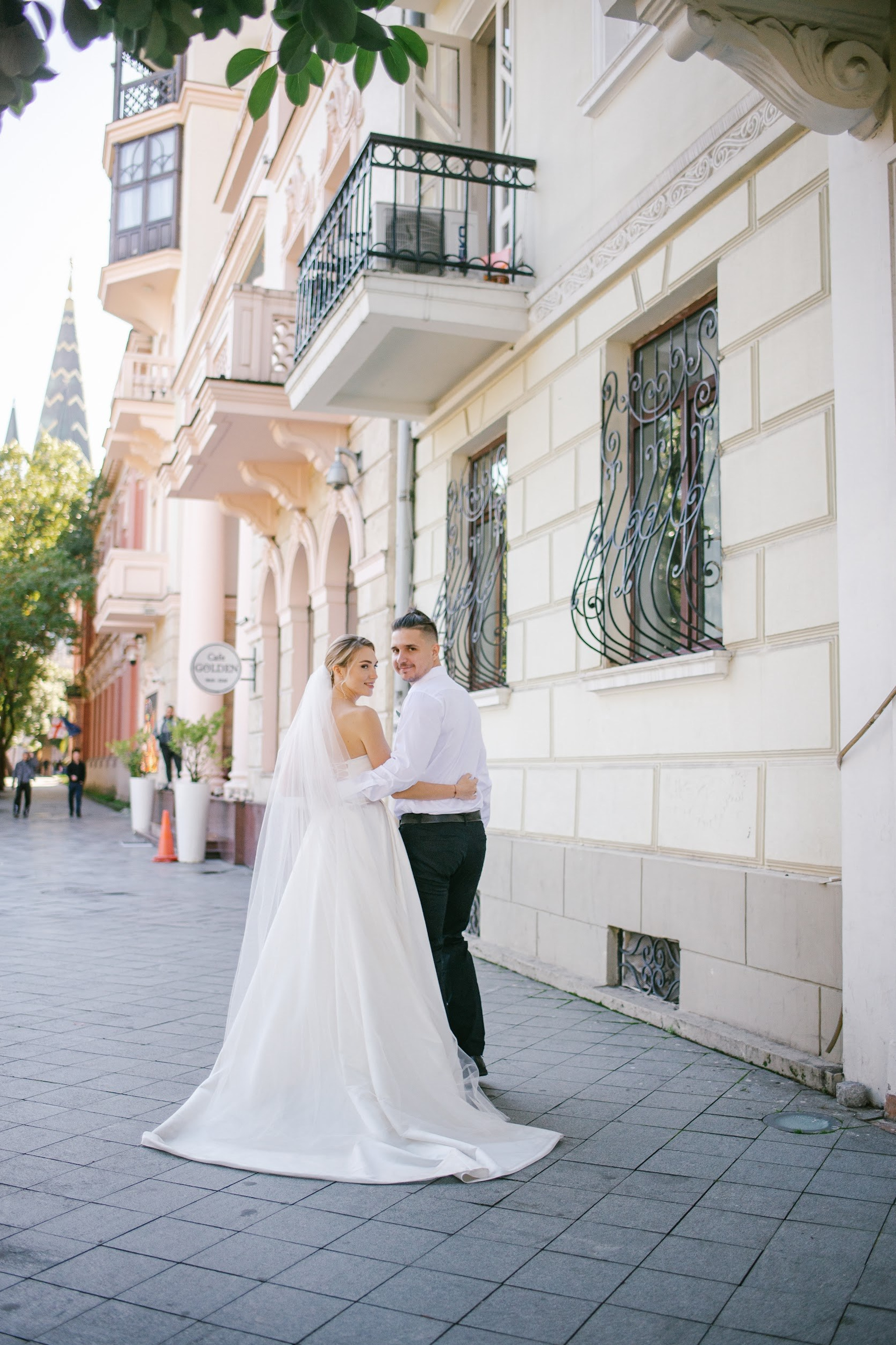 Wedding in Batumi for foreigners — Papers in 9 hours, Ceremony and Photographer. Арт Ивент Студио — Самое рейтинговое свадебное агентство в Грузии