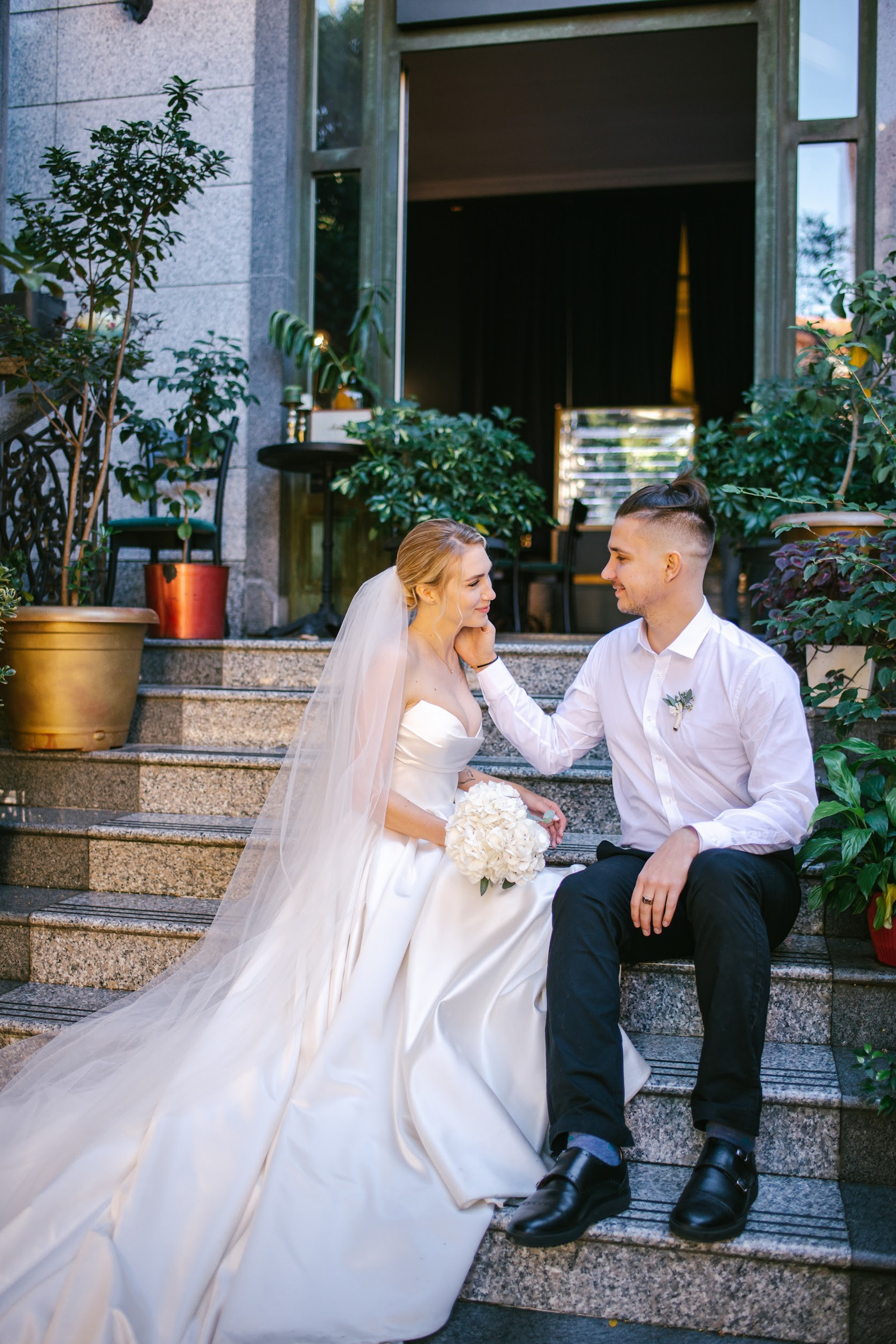 Wedding in Batumi for foreigners — Papers in 9 hours, Ceremony and Photographer. Арт Ивент Студио — Самое рейтинговое свадебное агентство в Грузии