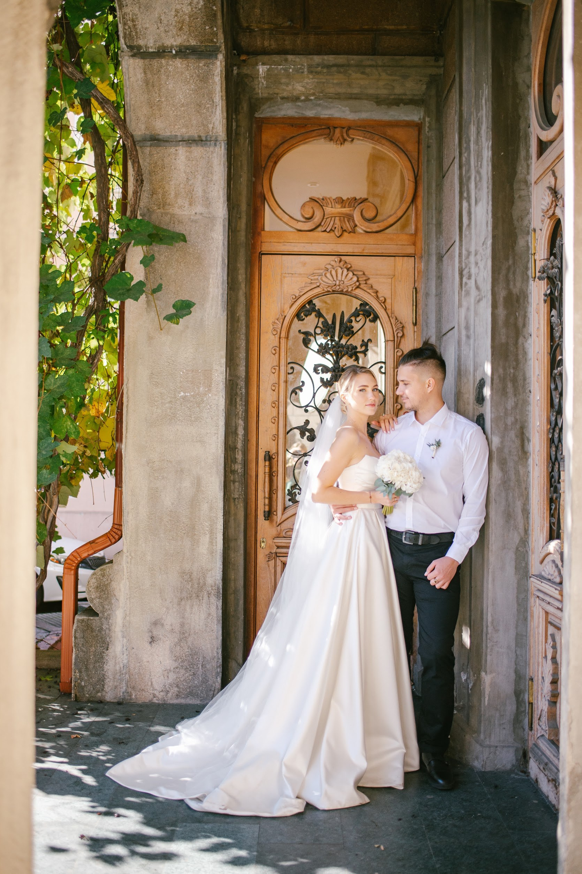 Wedding in Batumi for foreigners — Papers in 9 hours, Ceremony and Photographer. Арт Ивент Студио — Самое рейтинговое свадебное агентство в Грузии