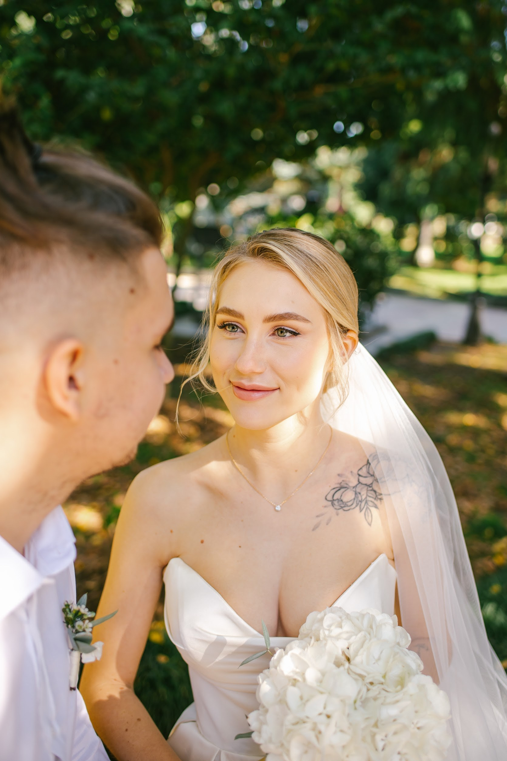 Wedding in Batumi for foreigners — Papers in 9 hours, Ceremony and Photographer. Арт Ивент Студио — Самое рейтинговое свадебное агентство в Грузии