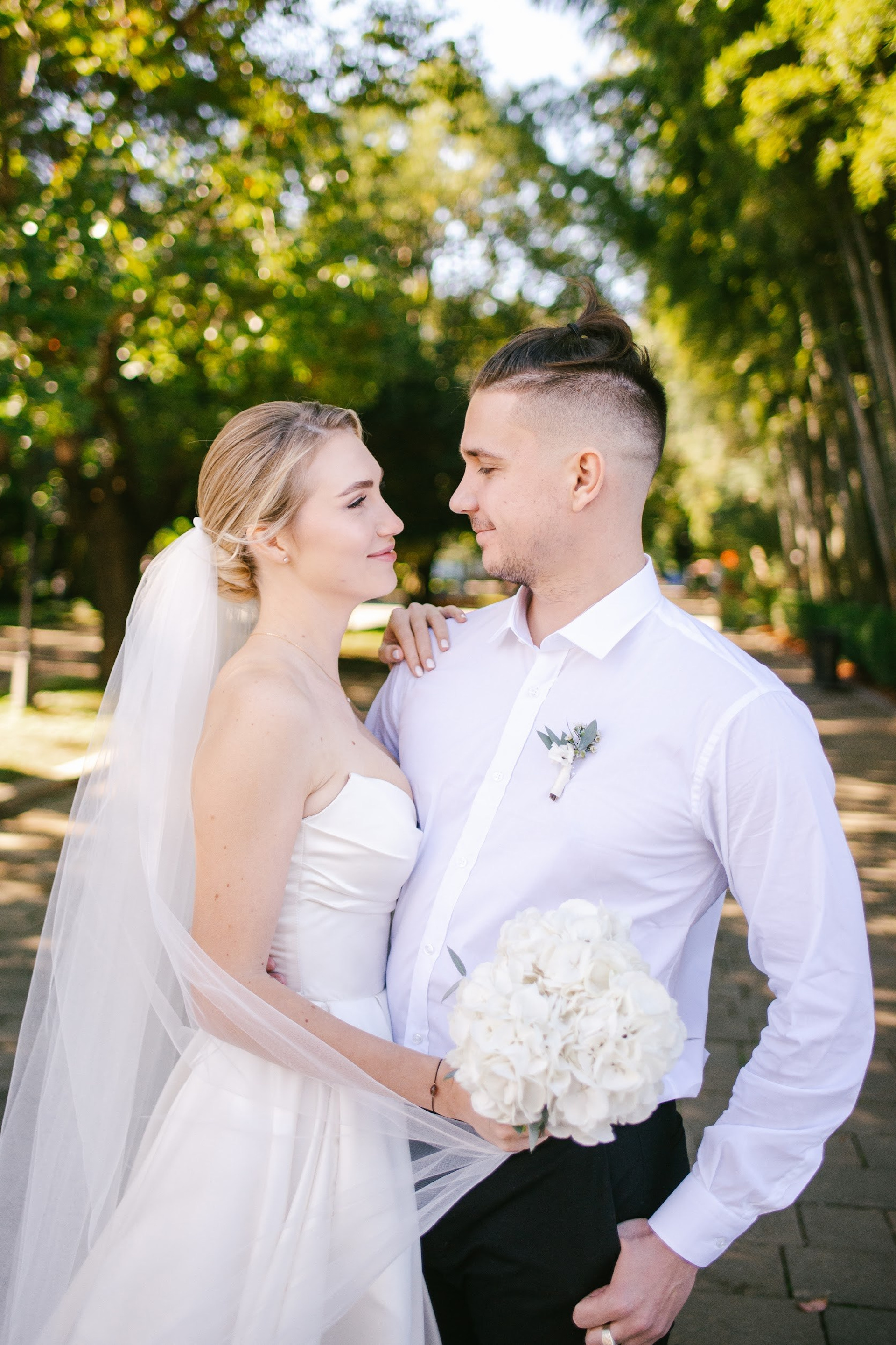 Wedding in Batumi for foreigners — Papers in 9 hours, Ceremony and Photographer. Арт Ивент Студио — Самое рейтинговое свадебное агентство в Грузии