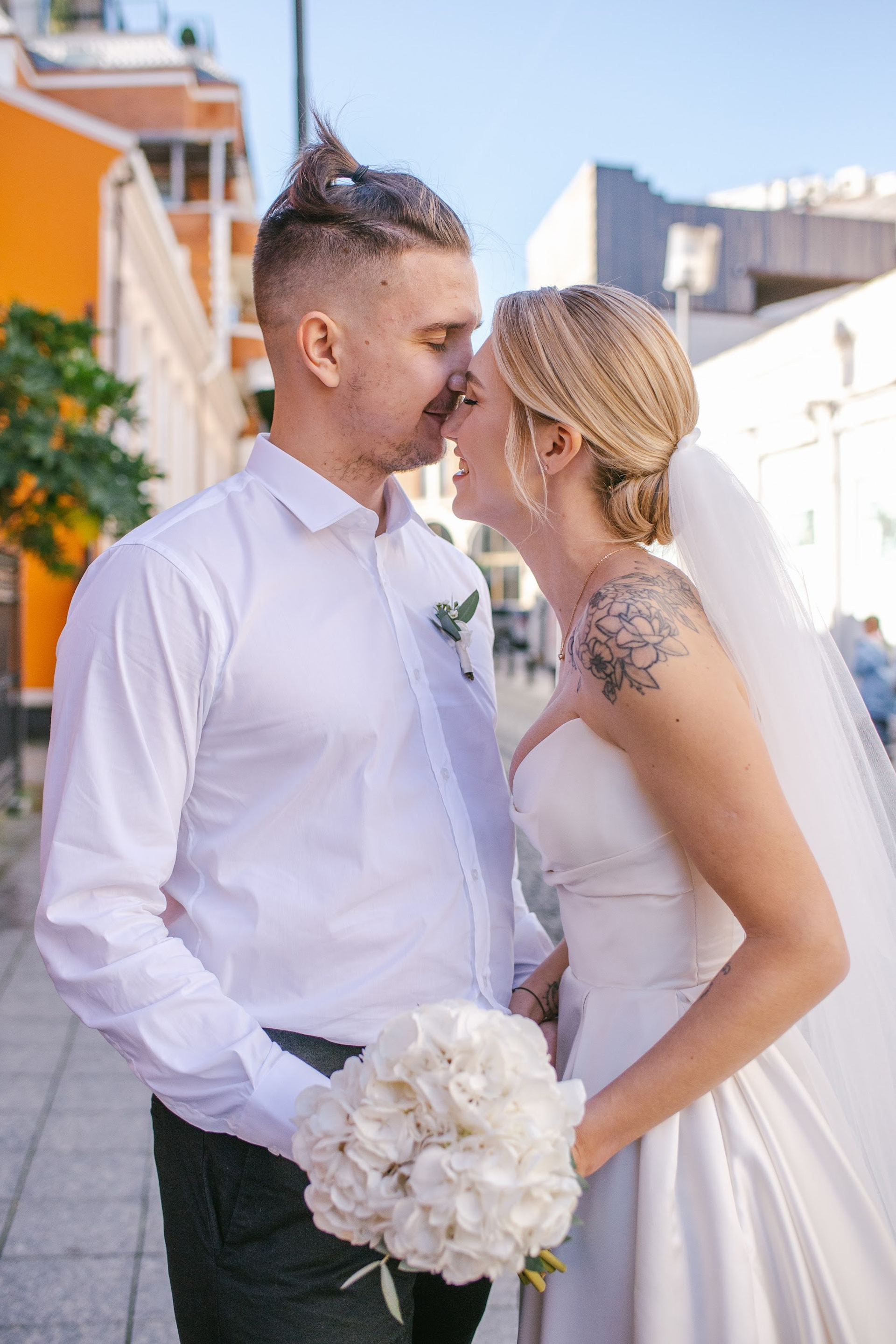 Wedding in Batumi for foreigners — Papers in 9 hours, Ceremony and Photographer. Арт Ивент Студио — Самое рейтинговое свадебное агентство в Грузии