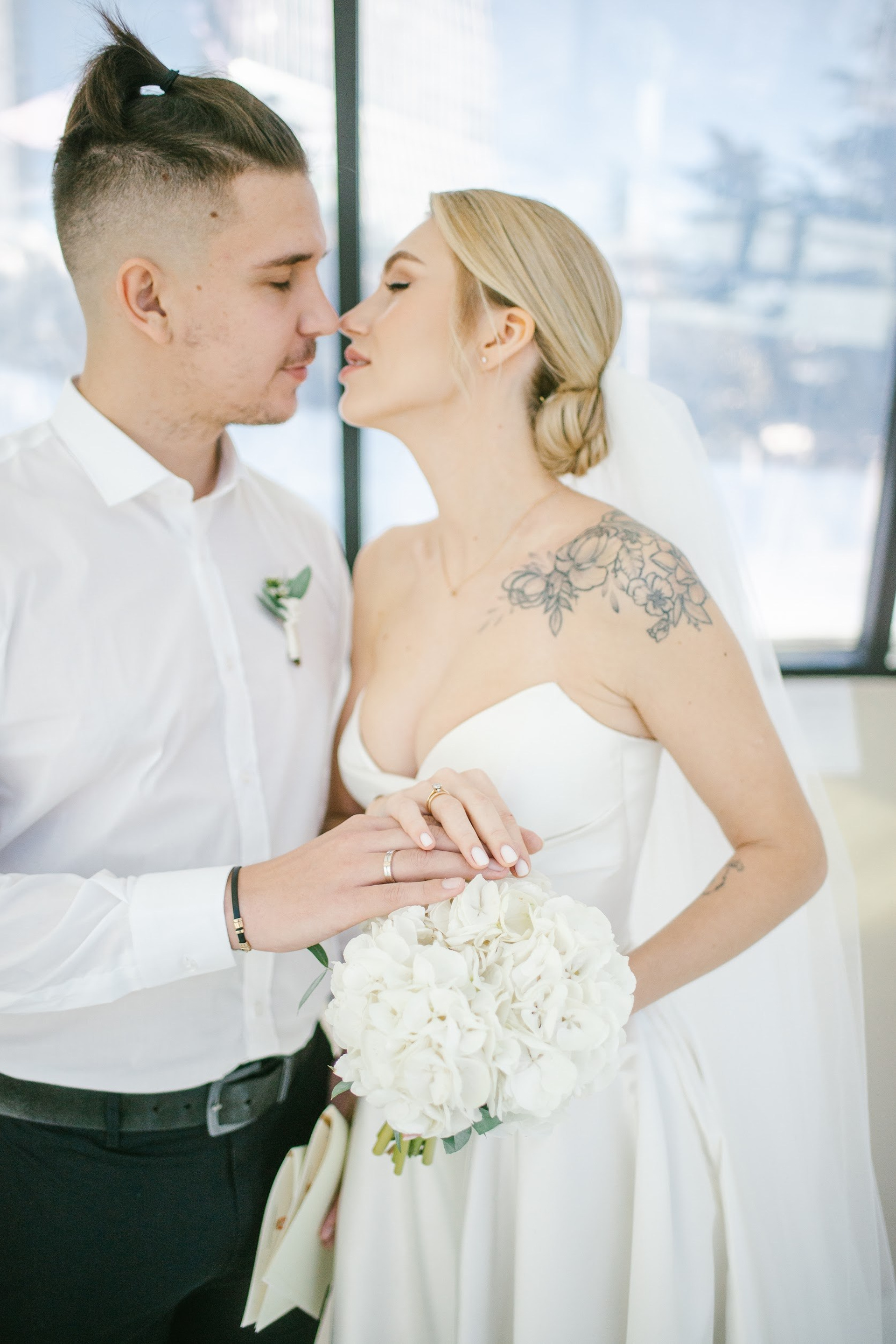 Wedding in Batumi for foreigners — Papers in 9 hours, Ceremony and Photographer. Арт Ивент Студио — Самое рейтинговое свадебное агентство в Грузии