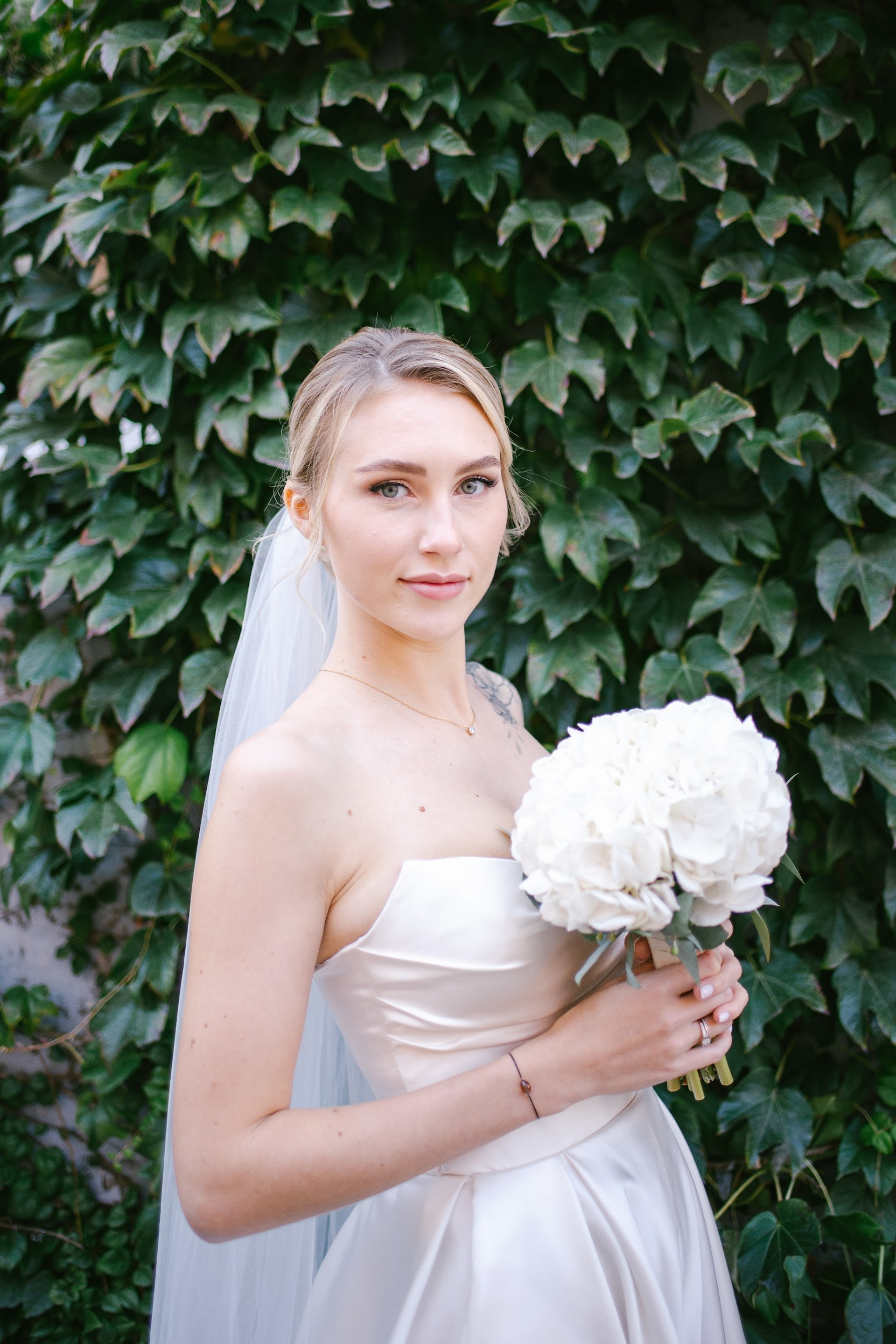 Wedding in Batumi for foreigners — Papers in 9 hours, Ceremony and Photographer. Арт Ивент Студио — Самое рейтинговое свадебное агентство в Грузии