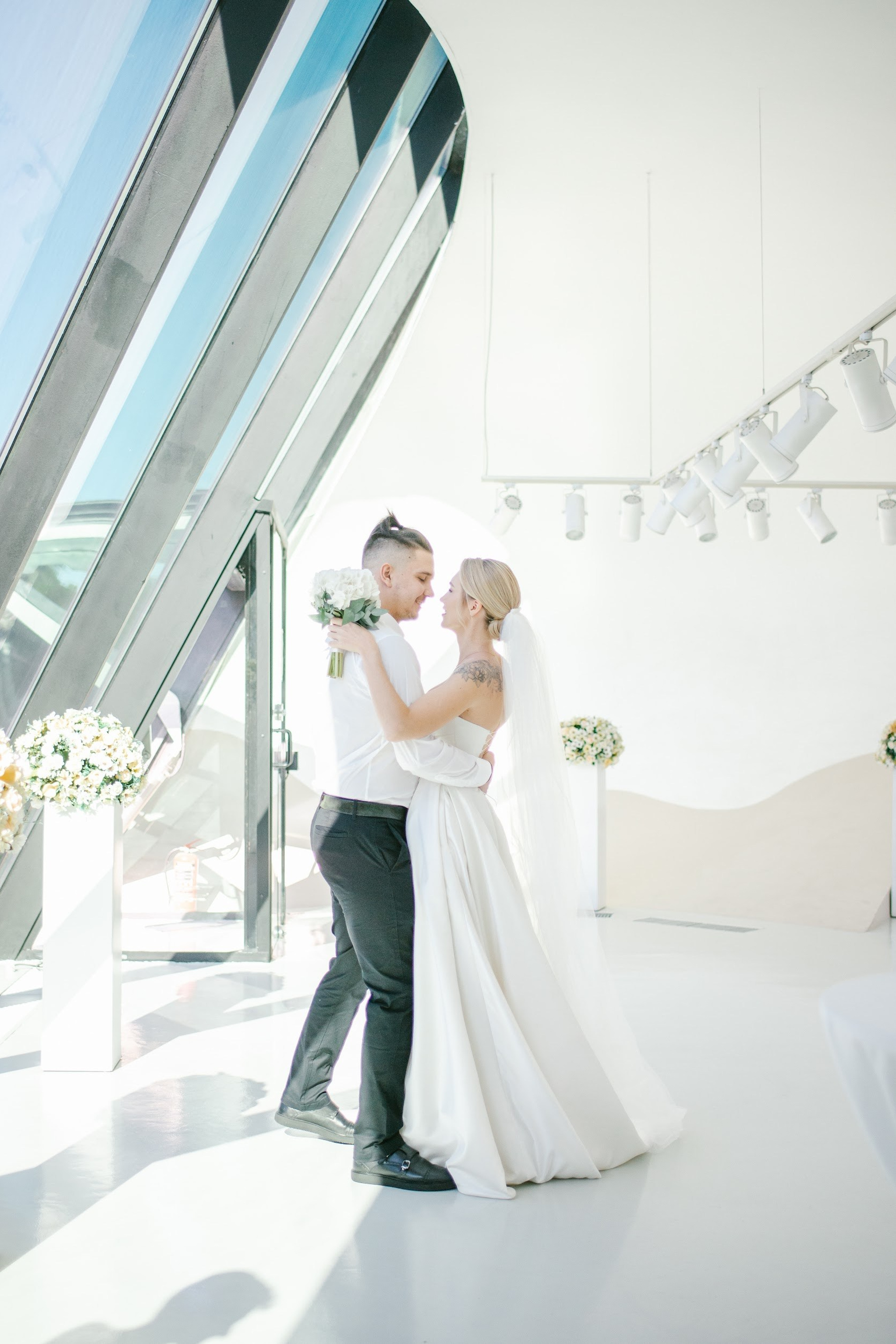 Wedding in Batumi for foreigners — Papers in 9 hours, Ceremony and Photographer. Арт Ивент Студио — Самое рейтинговое свадебное агентство в Грузии