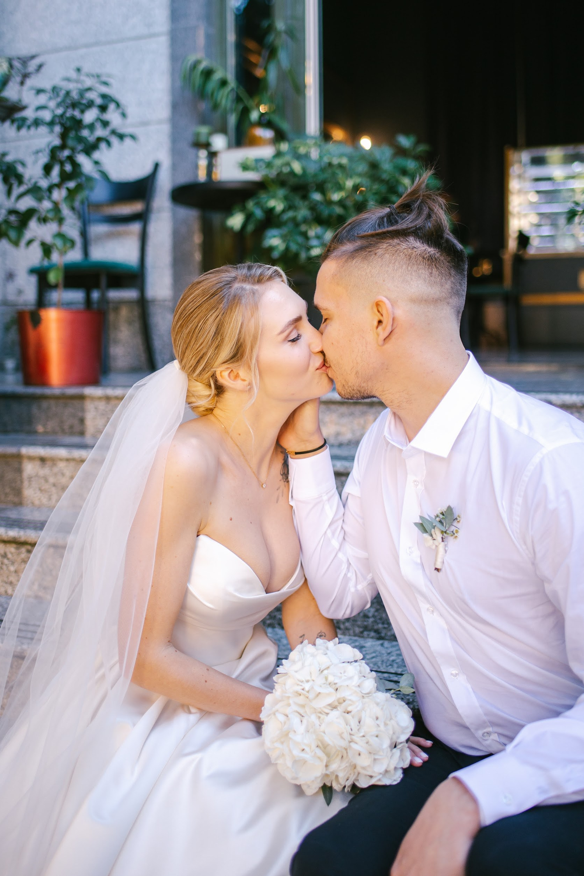 Wedding in Batumi for foreigners — Papers in 9 hours, Ceremony and Photographer. Арт Ивент Студио — Самое рейтинговое свадебное агентство в Грузии