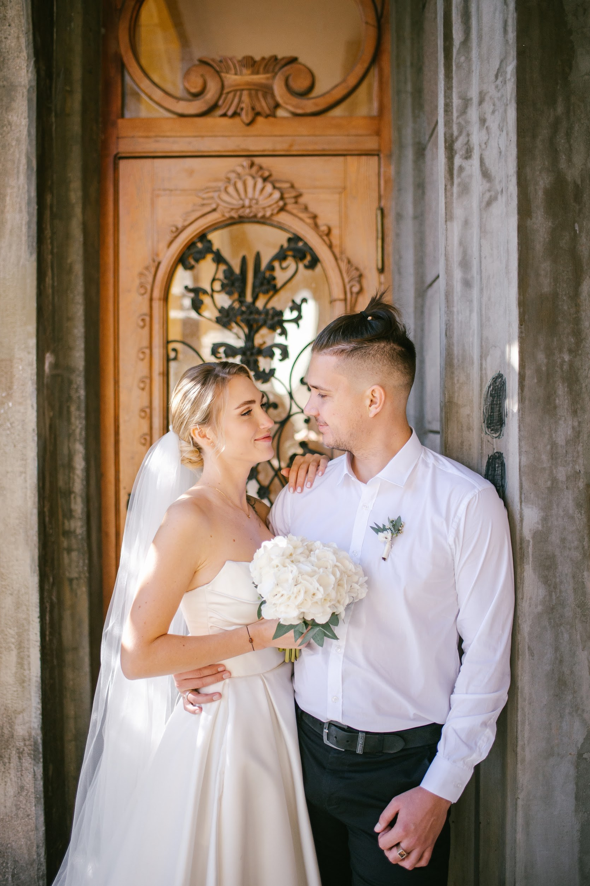 Wedding in Batumi for foreigners — Papers in 9 hours, Ceremony and Photographer. Арт Ивент Студио — Самое рейтинговое свадебное агентство в Грузии