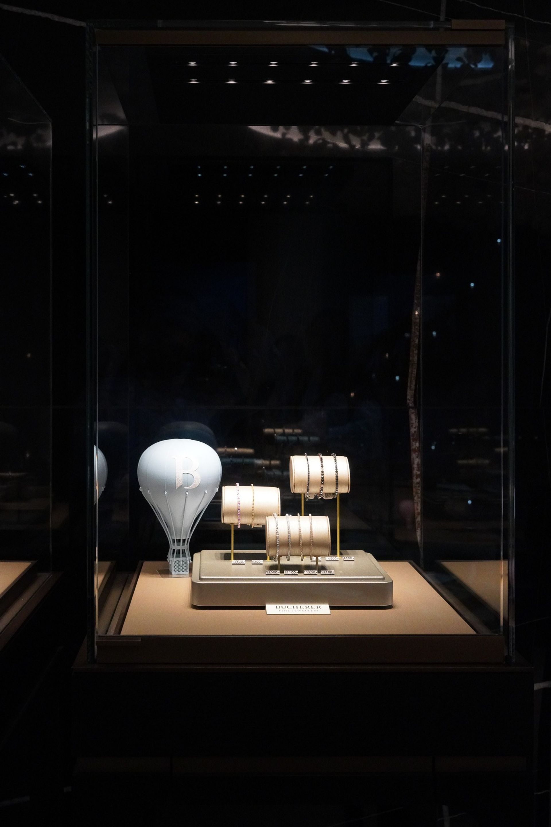 Product & E-Commerce