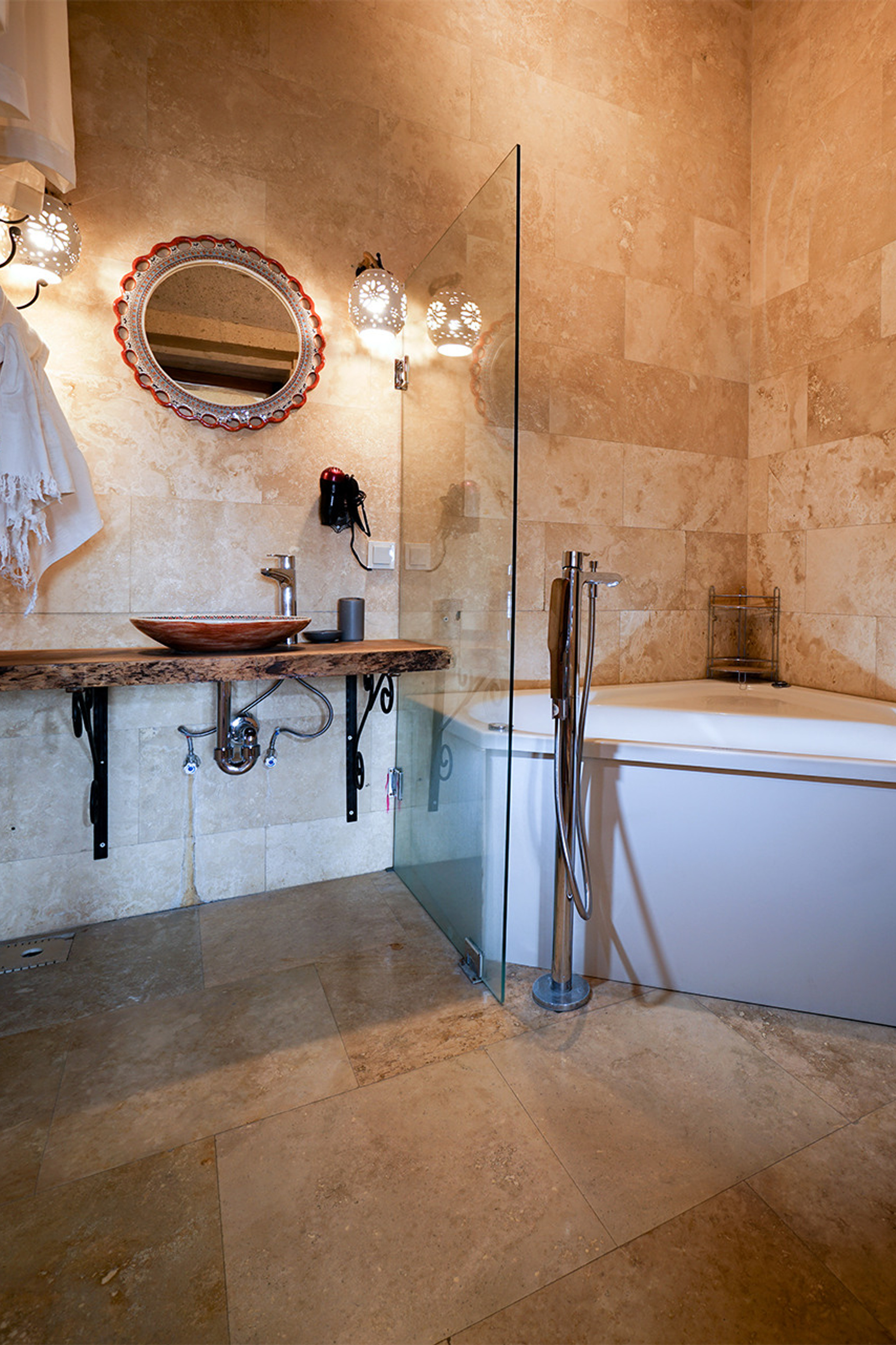 Pigeon Hotel. Владислав Ковальськи Фотограф